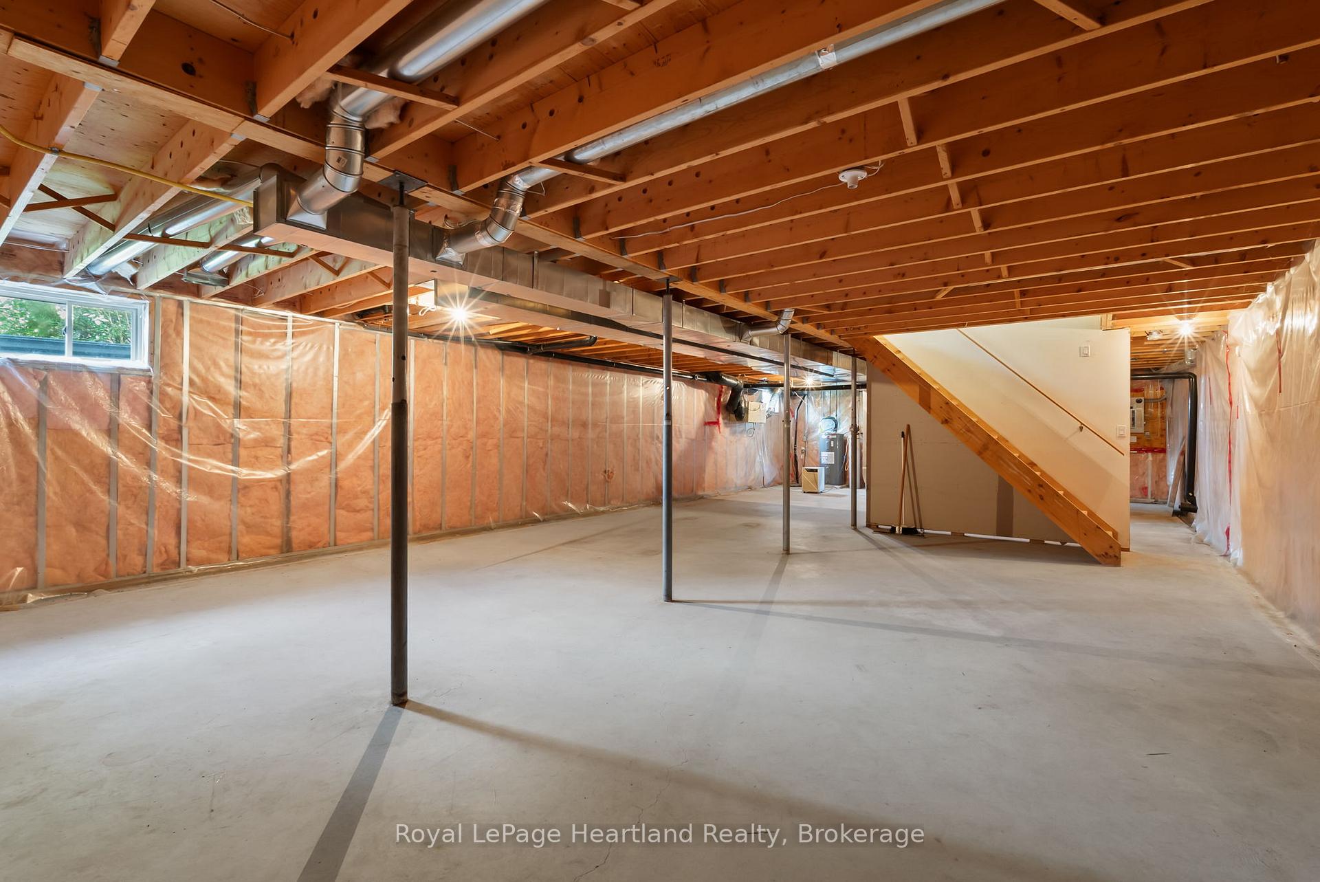 Photo 29 of 214 Margaret Street S, Minto — HOMEH