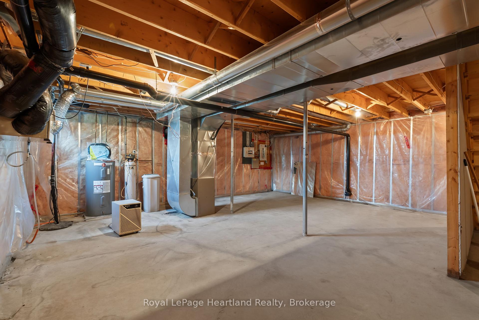 Photo 15 of 214 Margaret Street S, Minto — HOMEH