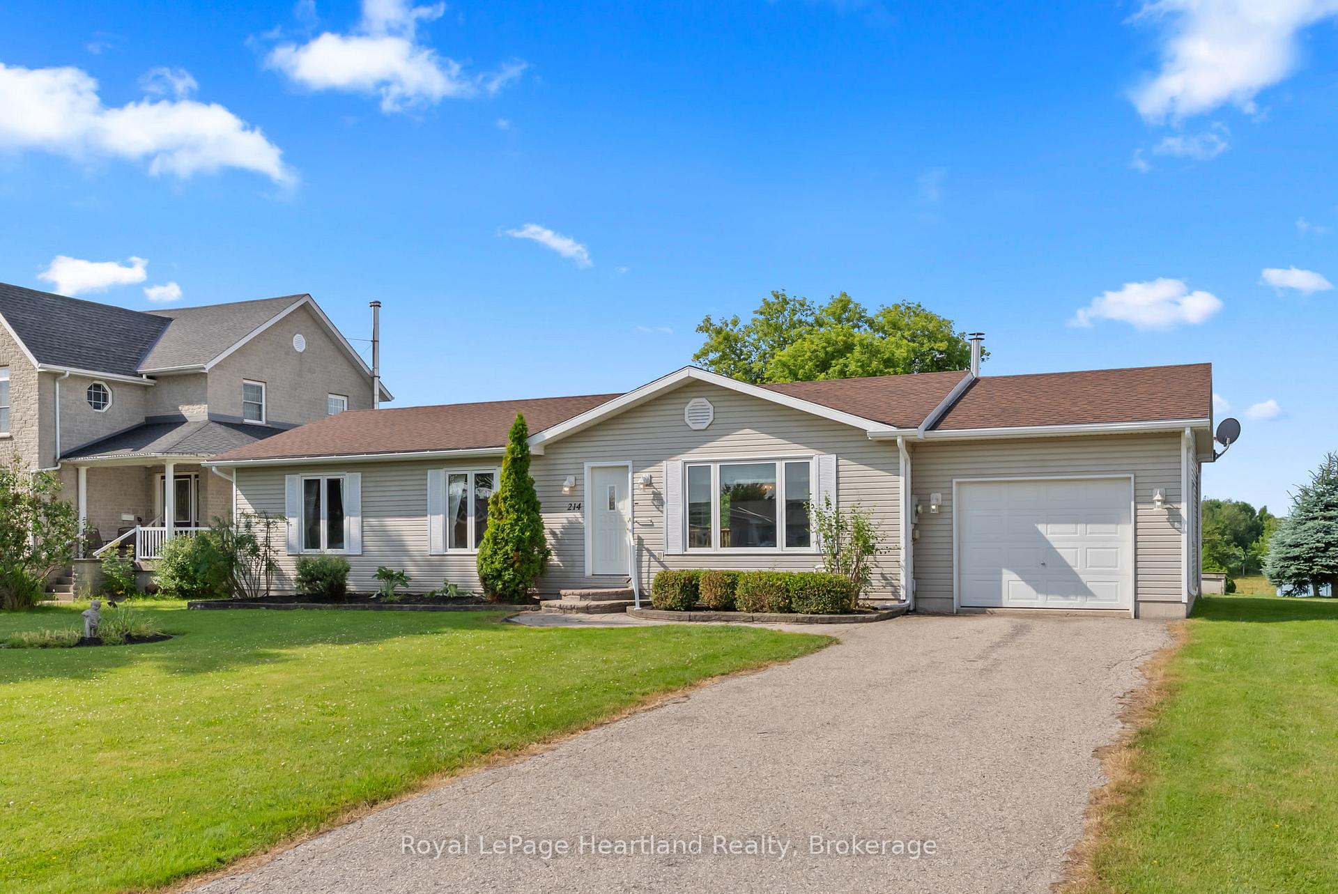 Photo 24 of 214 Margaret Street S, Minto — HOMEH