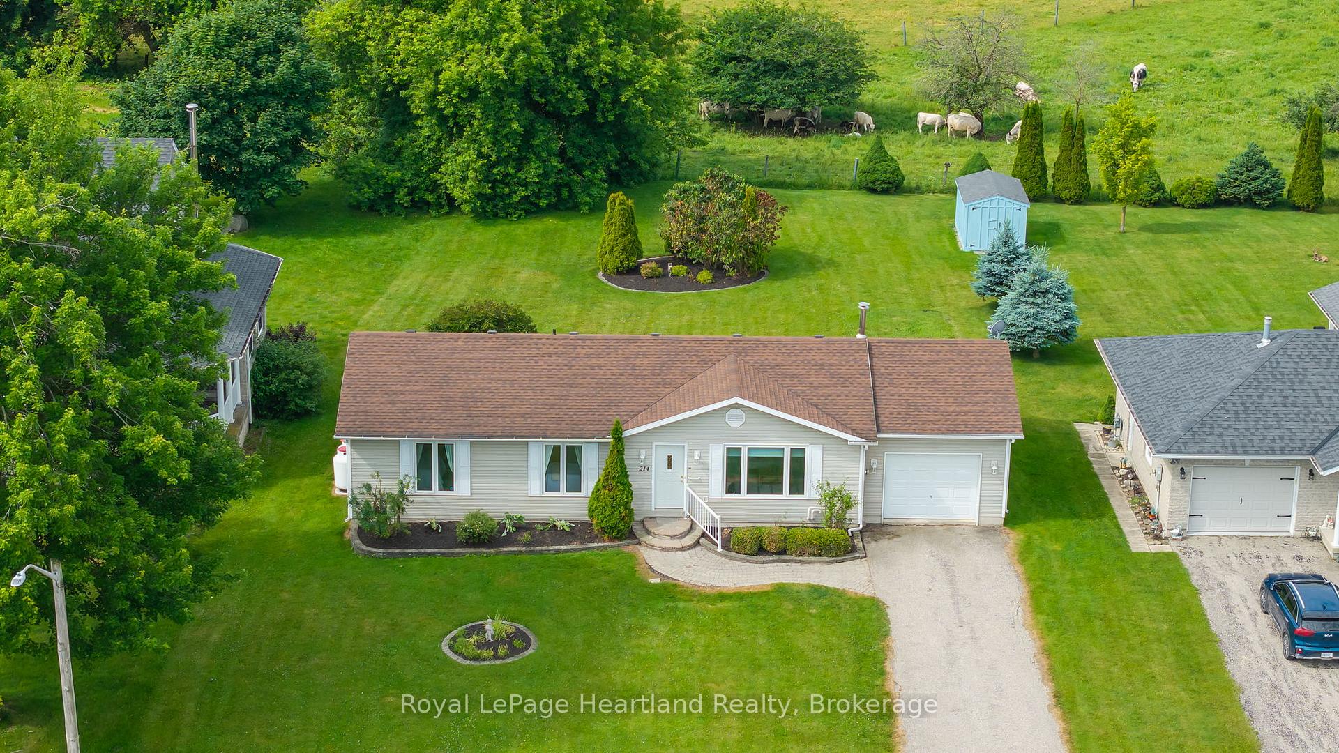 Photo 33 of 214 Margaret Street S, Minto — HOMEH