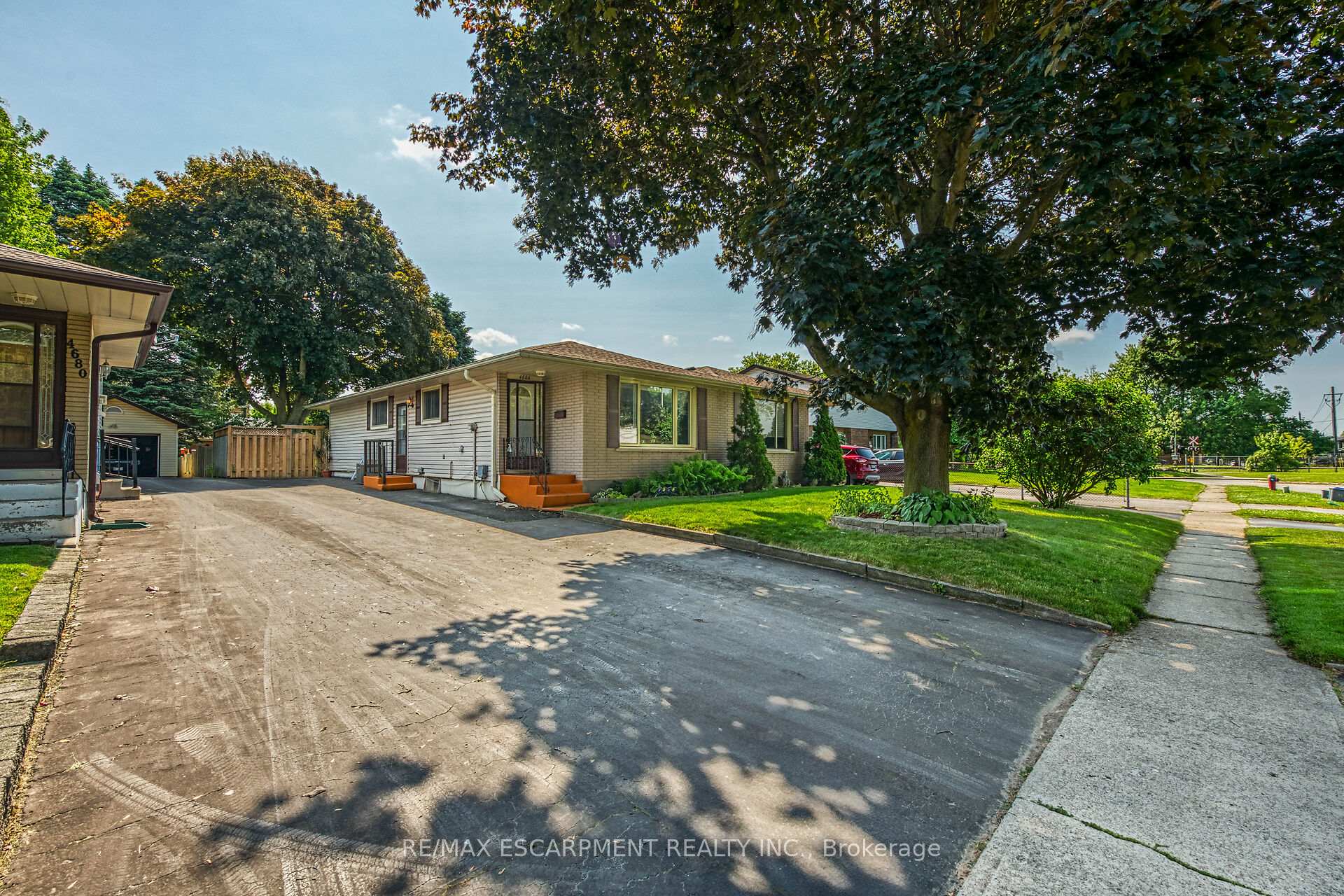Photo 42 of 4686 Pettit Avenue, Niagara Falls, Morrison — HOMEH