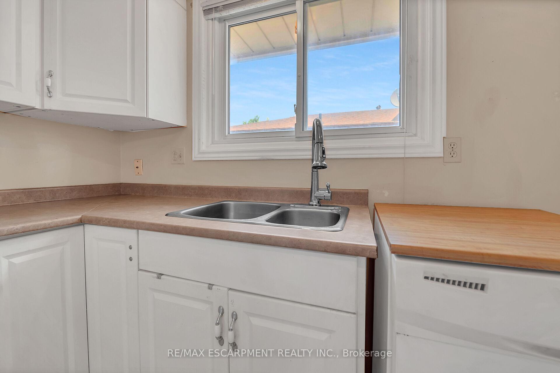 Photo 10 of 4686 Pettit Avenue, Niagara Falls, Morrison — HOMEH