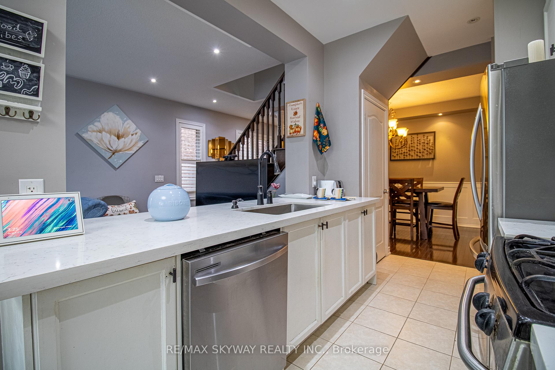 Photo 8 of 15 Tokara Avenue, Caledon, Rural Caledon — HOMEH