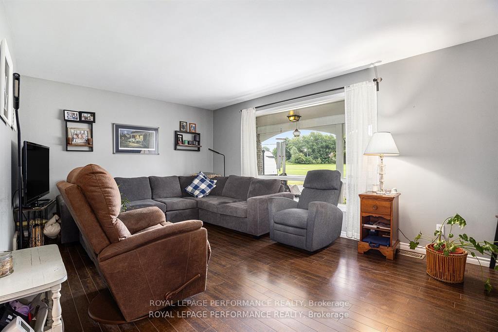 Photo 2 of 15 Fair Street, North Glengarry, Maxville — HOMEH
