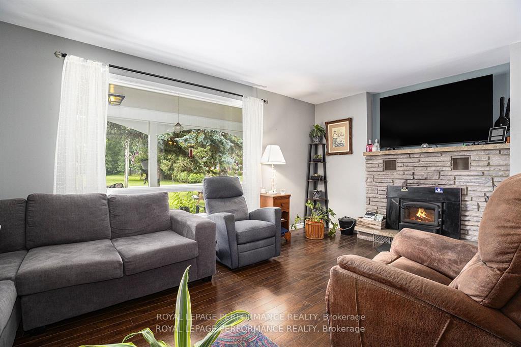 Photo 4 of 15 Fair Street, North Glengarry, Maxville — HOMEH