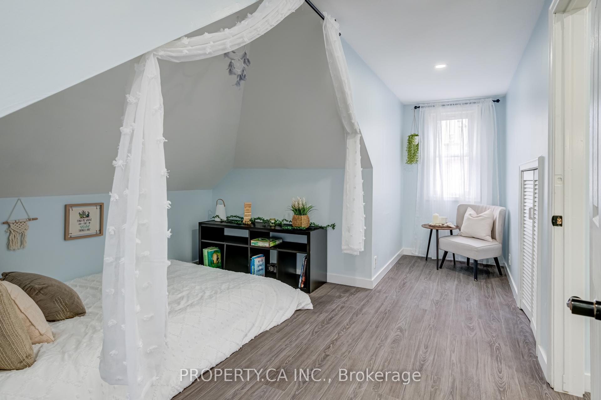 Photo 23 of 4722 Homewood Avenue, Niagara Falls, Cherrywood — HOMEH