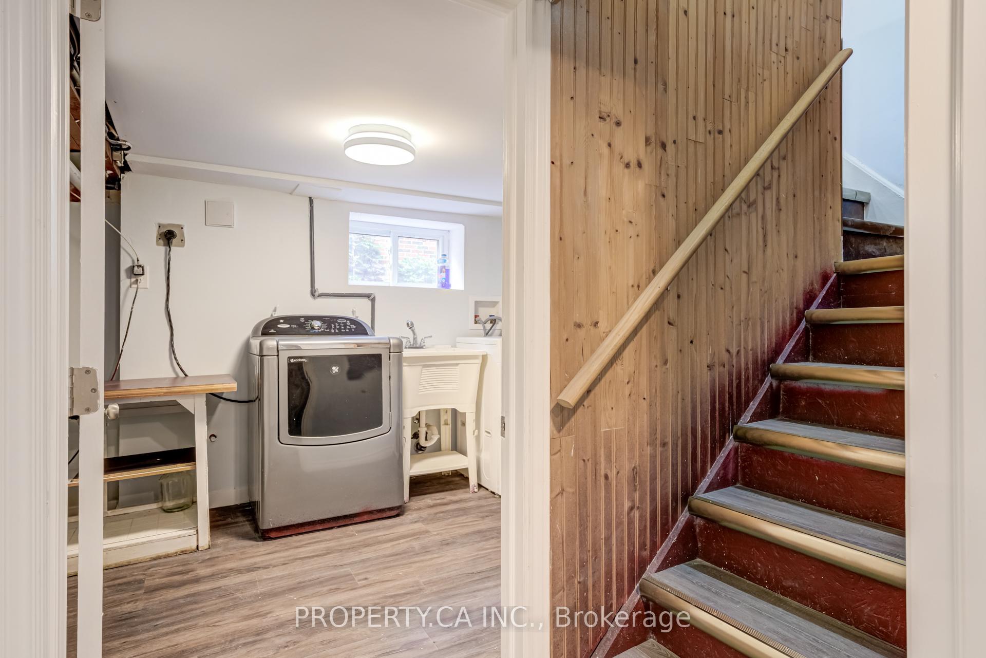 Photo 3 of 4722 Homewood Avenue, Niagara Falls, Cherrywood — HOMEH