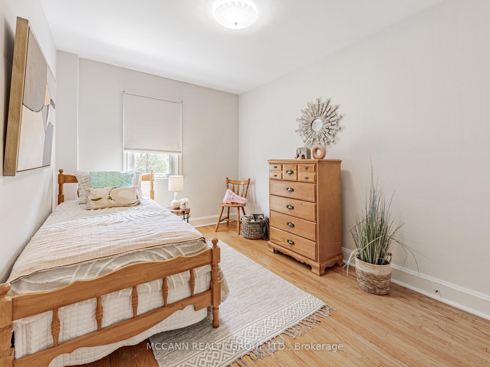 Photo 17 of 407 Roselawn Avenue, Toronto, Lawrence Park South — HOMEH