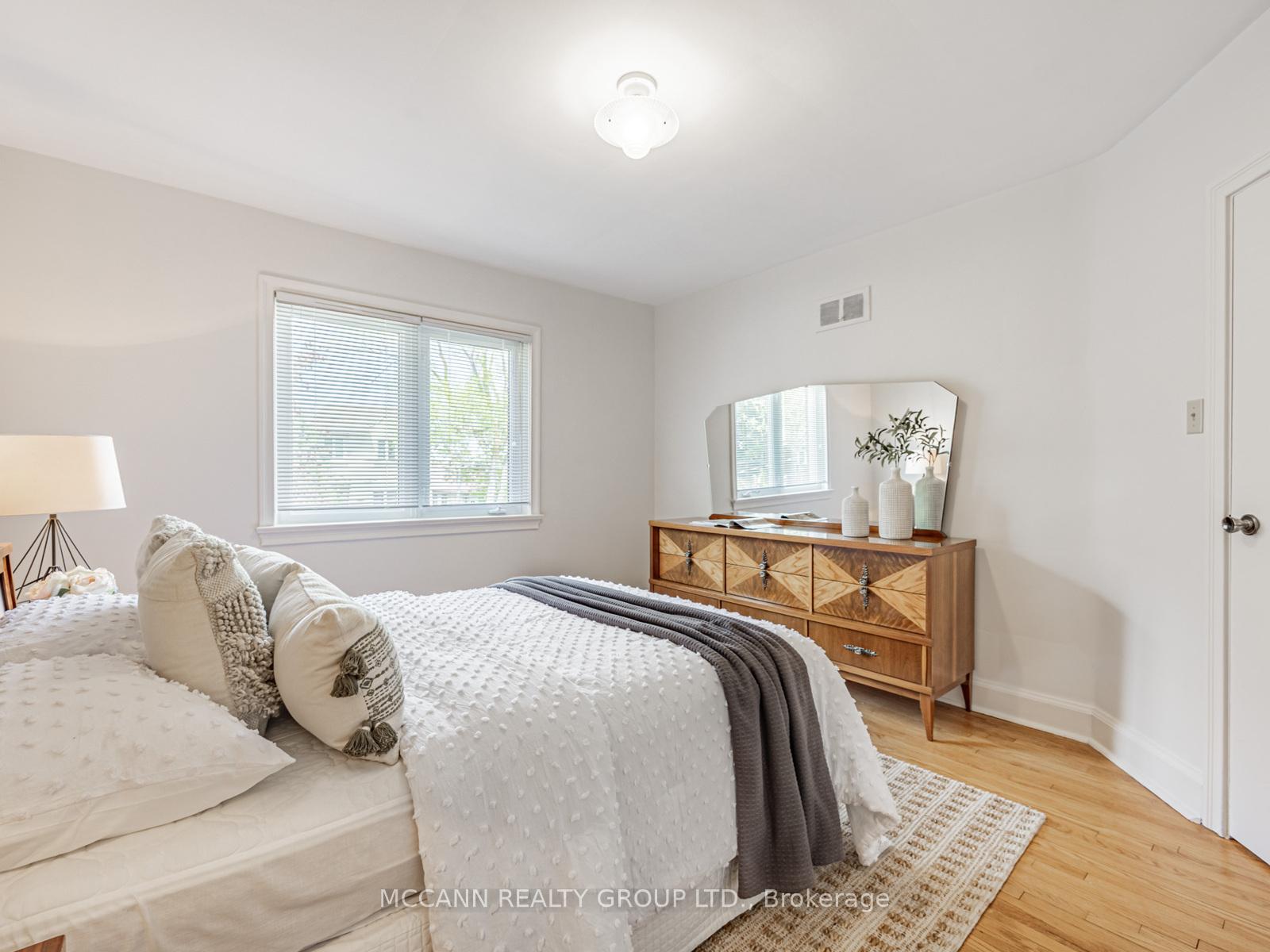 Photo 25 of 407 Roselawn Avenue, Toronto, Lawrence Park South — HOMEH