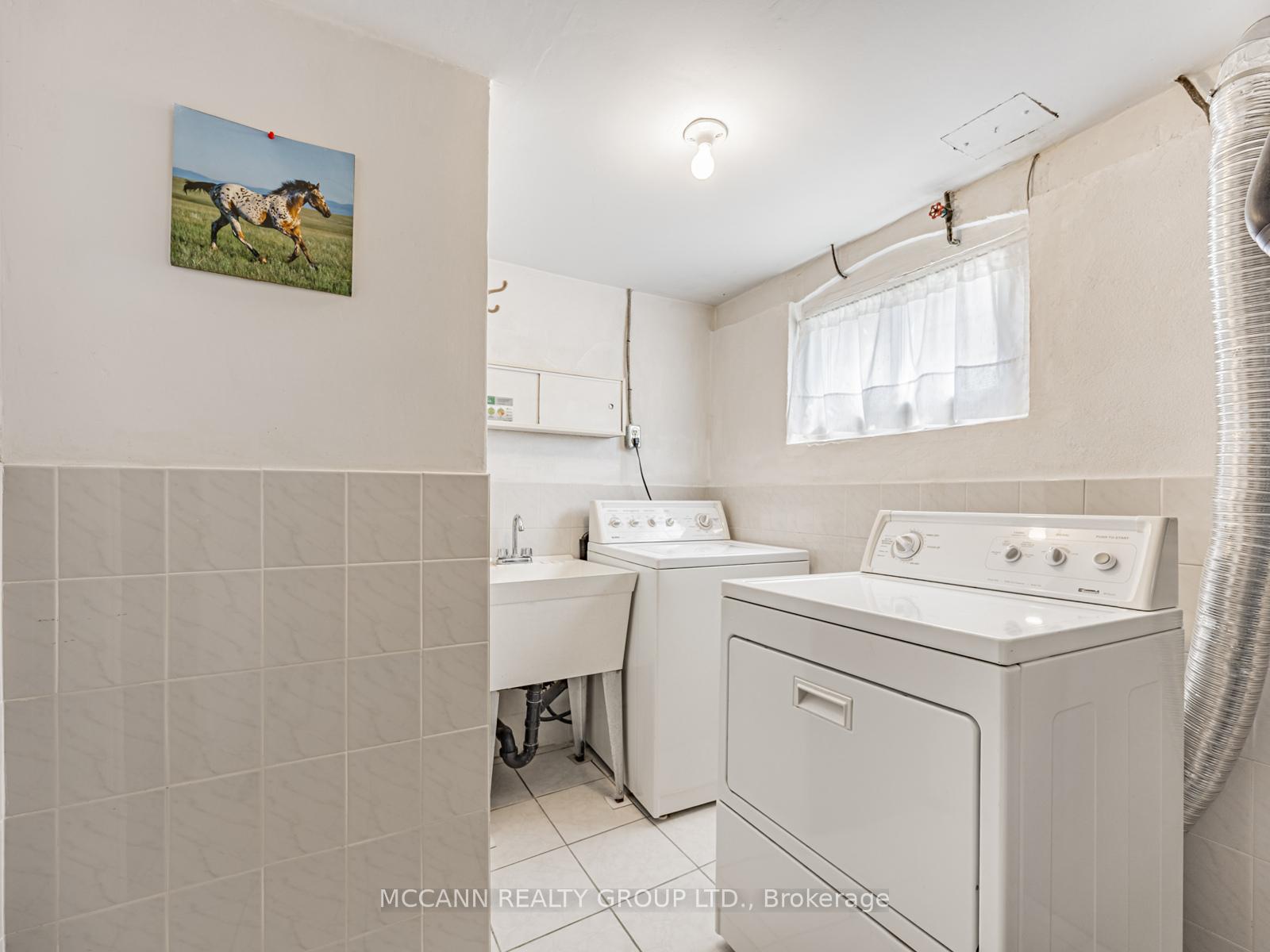 Photo 20 of 407 Roselawn Avenue, Toronto, Lawrence Park South — HOMEH