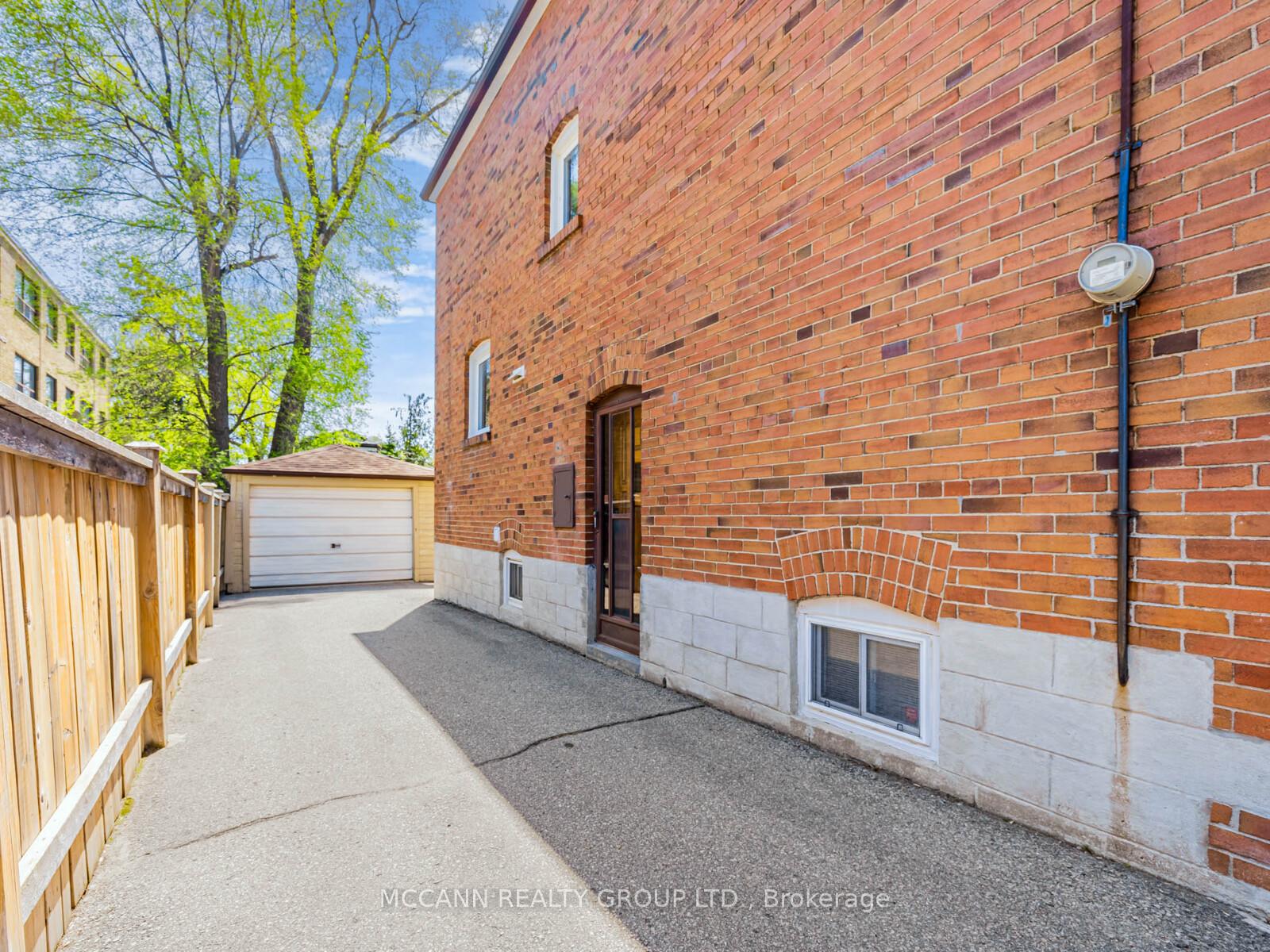 Photo 31 of 407 Roselawn Avenue, Toronto, Lawrence Park South — HOMEH
