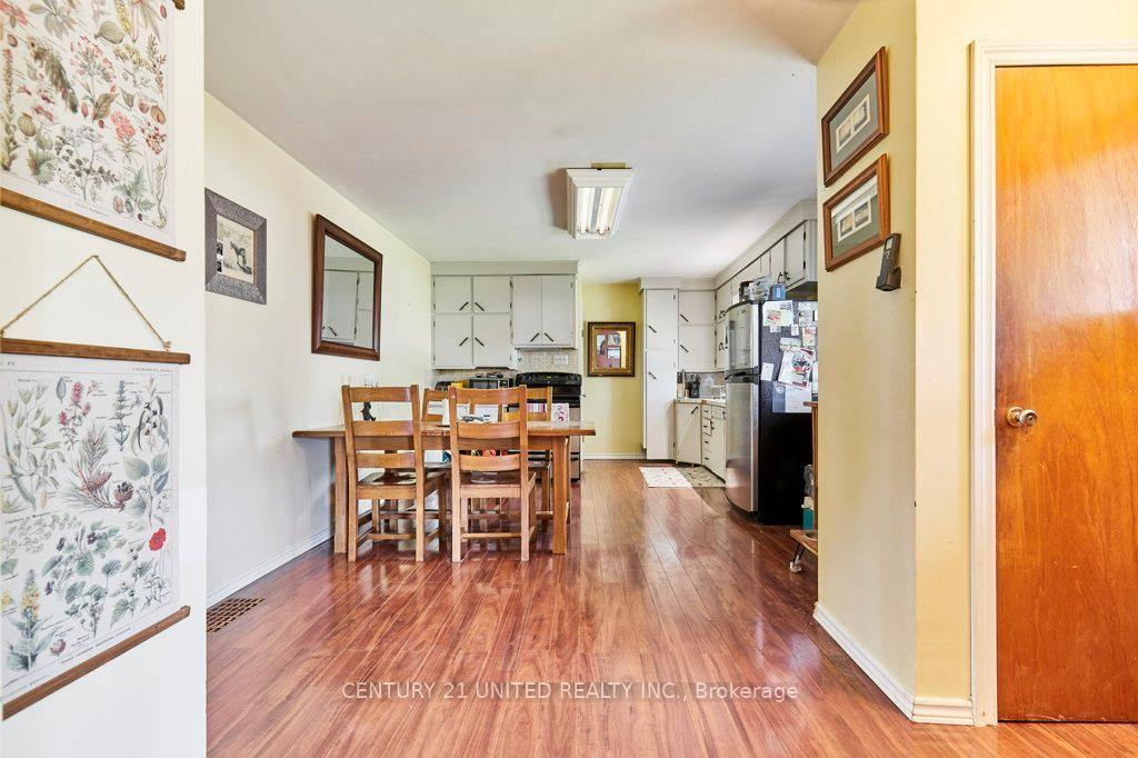 Photo 10 of 27 Centre Street, Brock, Sunderland — HOMEH