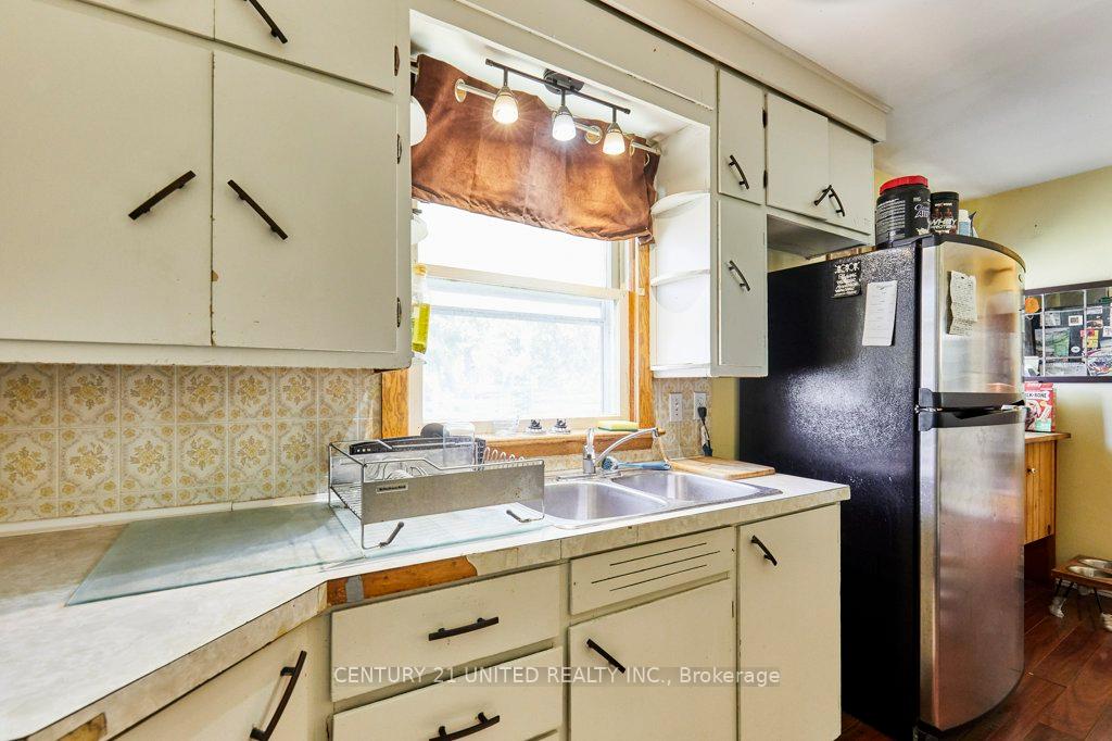 Photo 16 of 27 Centre Street, Brock, Sunderland — HOMEH