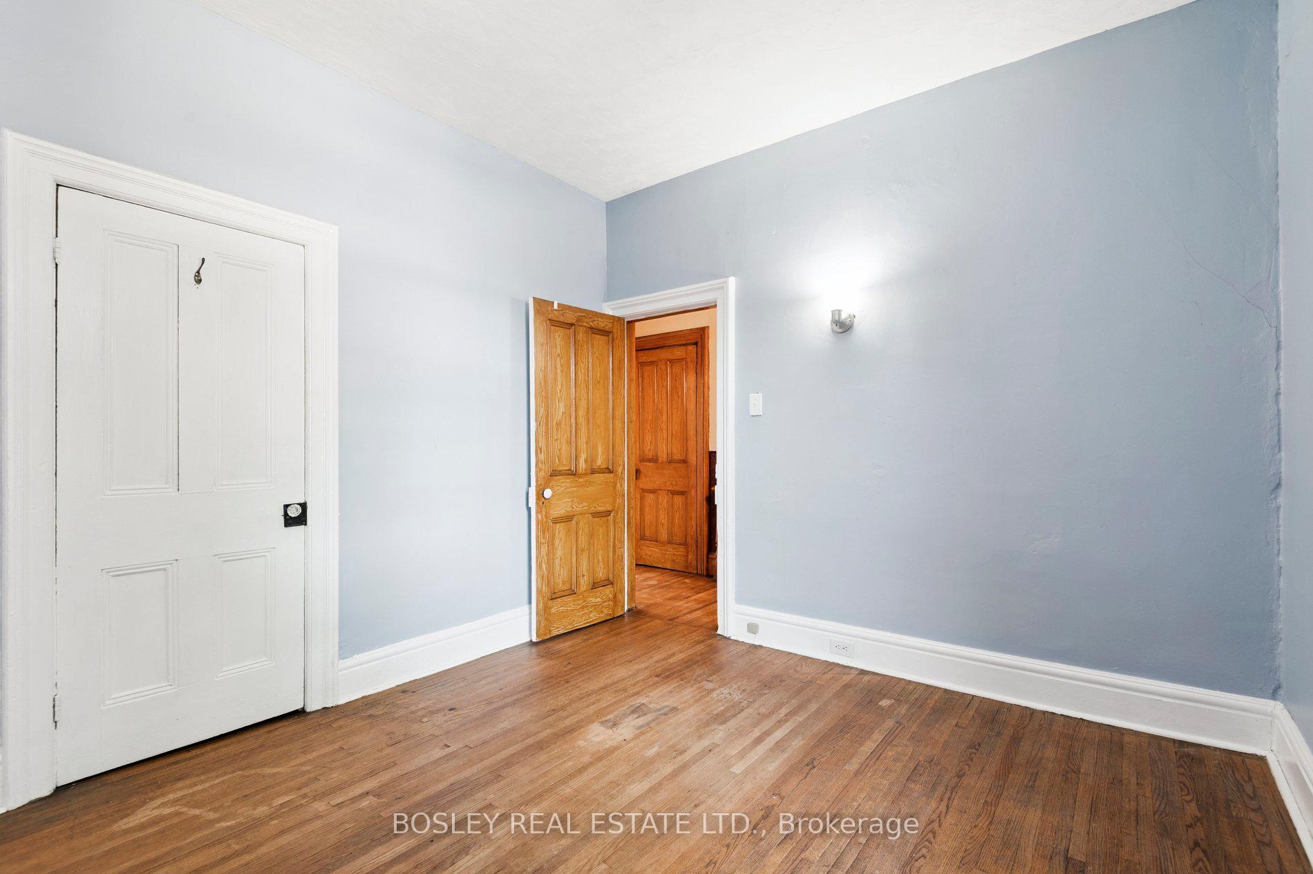 Photo 35 of 17 Beaconsfield Avenue, Toronto, Little Portugal — HOMEH