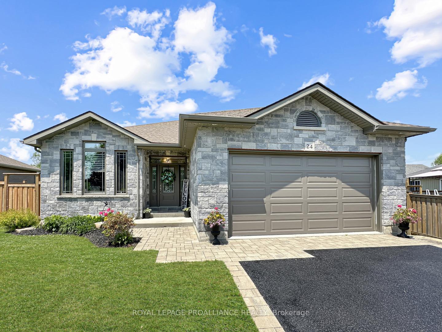 Photo 1 of 24 Birchmount Street, Quinte West, Murray Ward — HOMEH