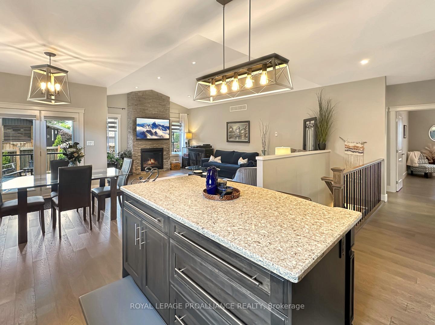 Photo 12 of 24 Birchmount Street, Quinte West, Murray Ward — HOMEH