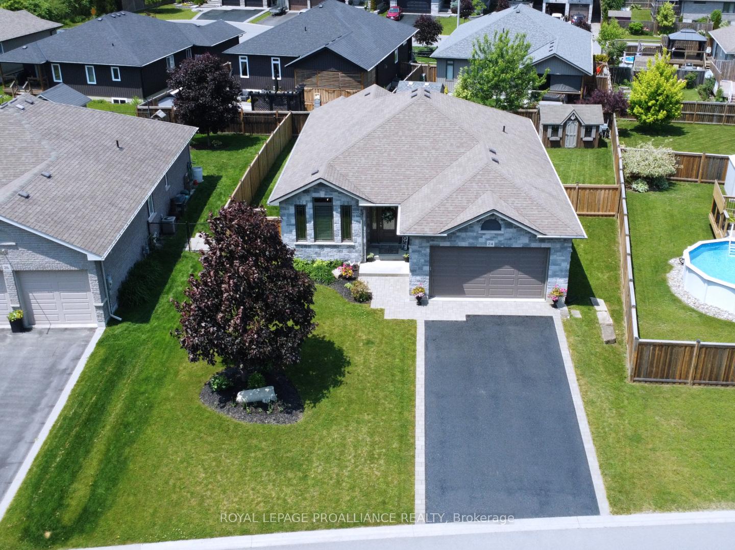 Photo 35 of 24 Birchmount Street, Quinte West, Murray Ward — HOMEH