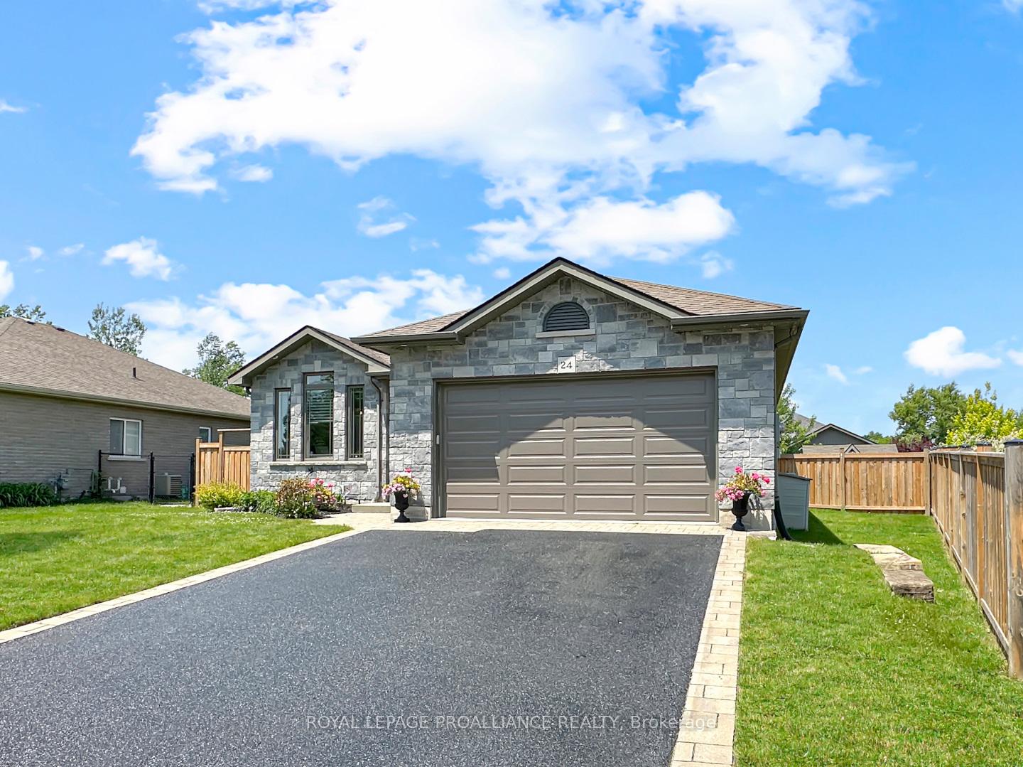 Photo 45 of 24 Birchmount Street, Quinte West, Murray Ward — HOMEH