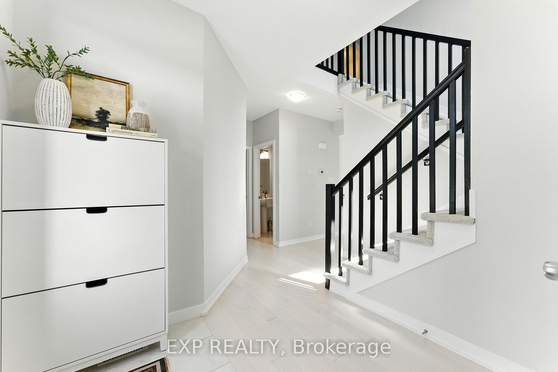 Photo 15 of 641 Rouncey Road, Ottawa, Kanata - Emerald Meadows/Trailwest — HOMEH