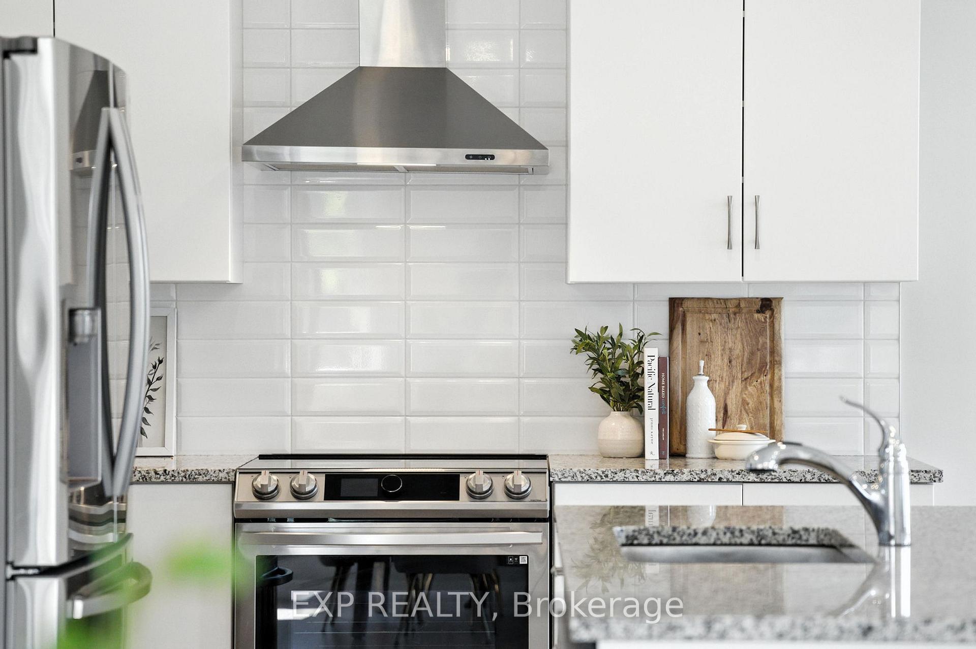 Photo 12 of 641 Rouncey Road, Ottawa, Kanata - Emerald Meadows/Trailwest — HOMEH