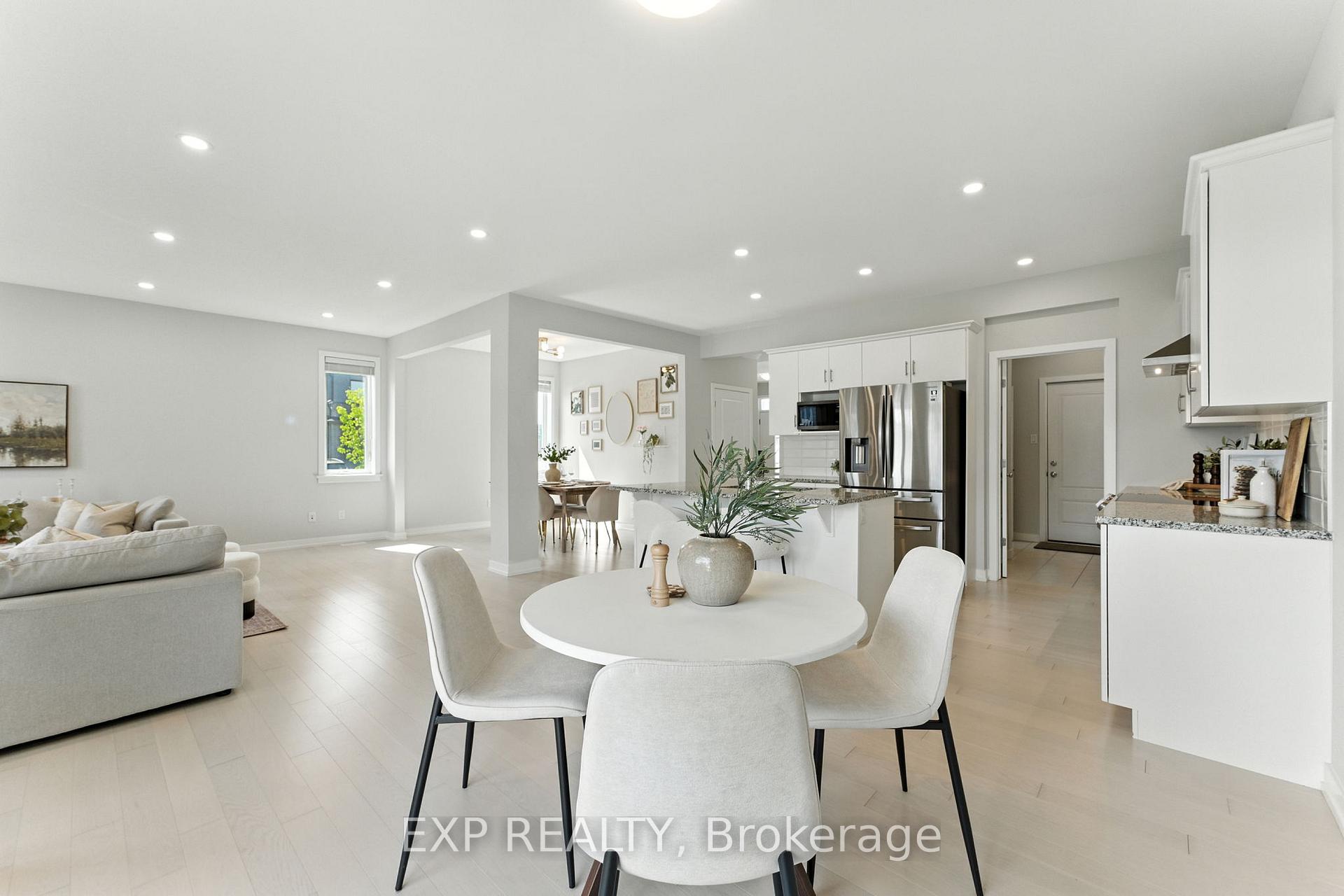 Photo 13 of 641 Rouncey Road, Ottawa, Kanata - Emerald Meadows/Trailwest — HOMEH