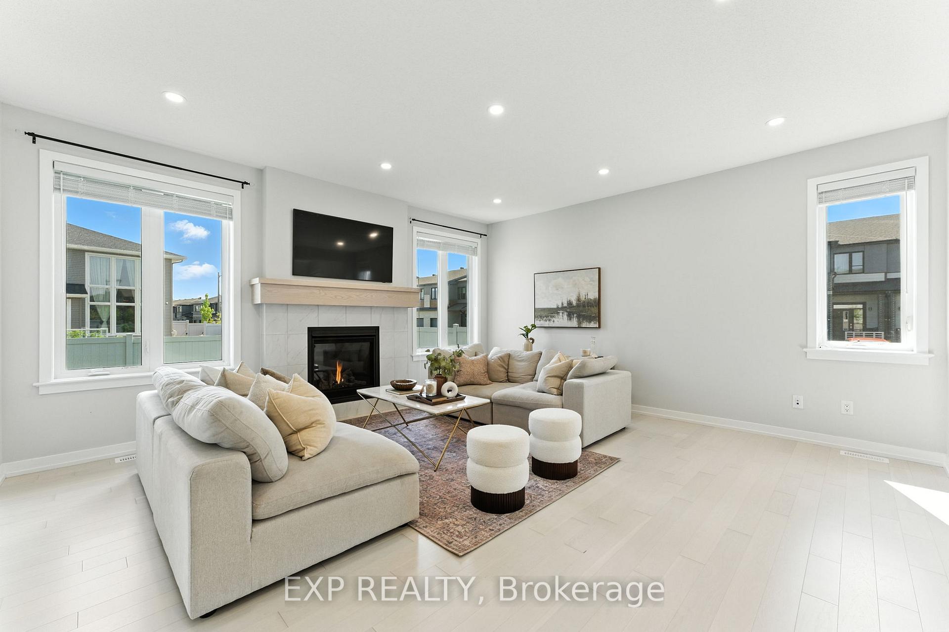 Photo 3 of 641 Rouncey Road, Ottawa, Kanata - Emerald Meadows/Trailwest — HOMEH