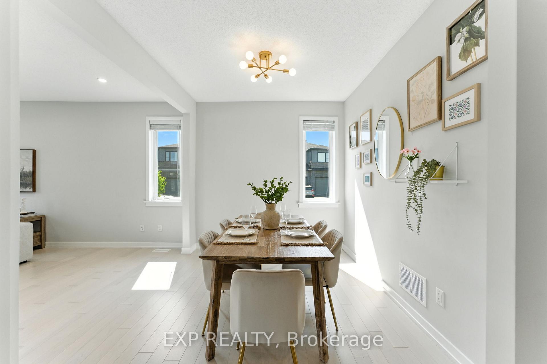 Photo 7 of 641 Rouncey Road, Ottawa, Kanata - Emerald Meadows/Trailwest — HOMEH
