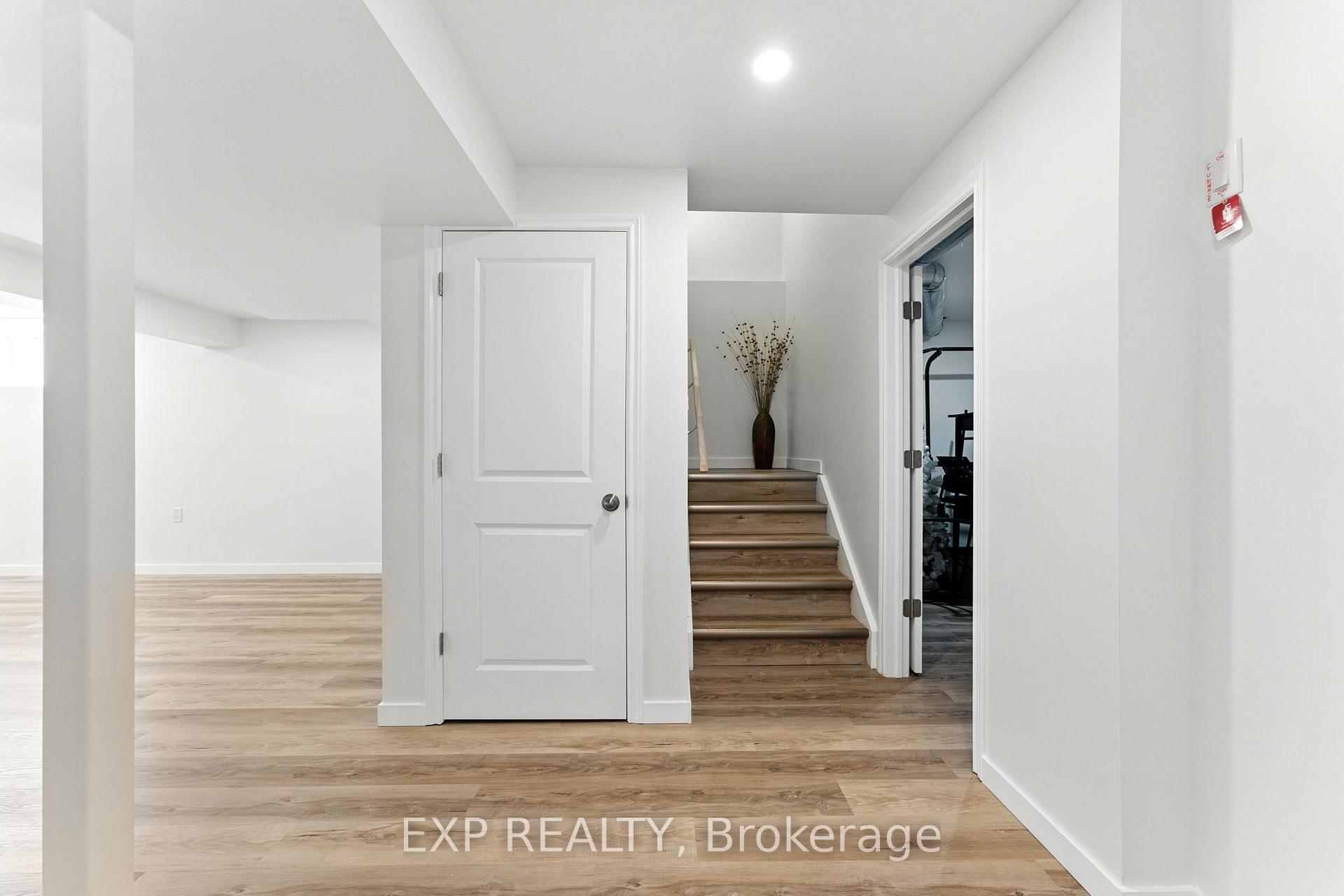 Photo 34 of 641 Rouncey Road, Ottawa, Kanata - Emerald Meadows/Trailwest — HOMEH