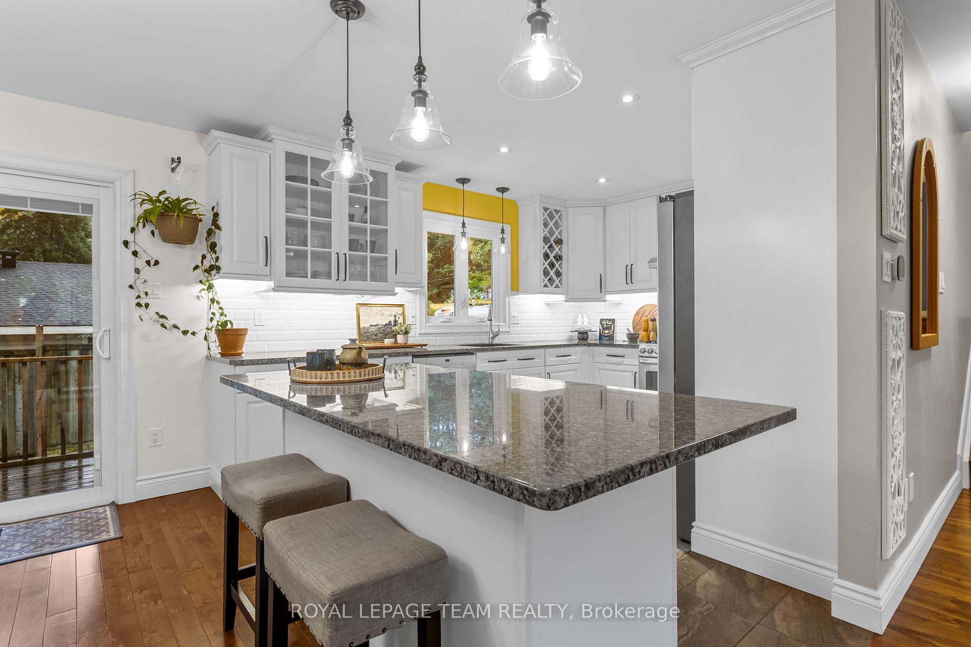 Photo 7 of 126 Constance Bay Road, Ottawa, Constance Bay — HOMEH