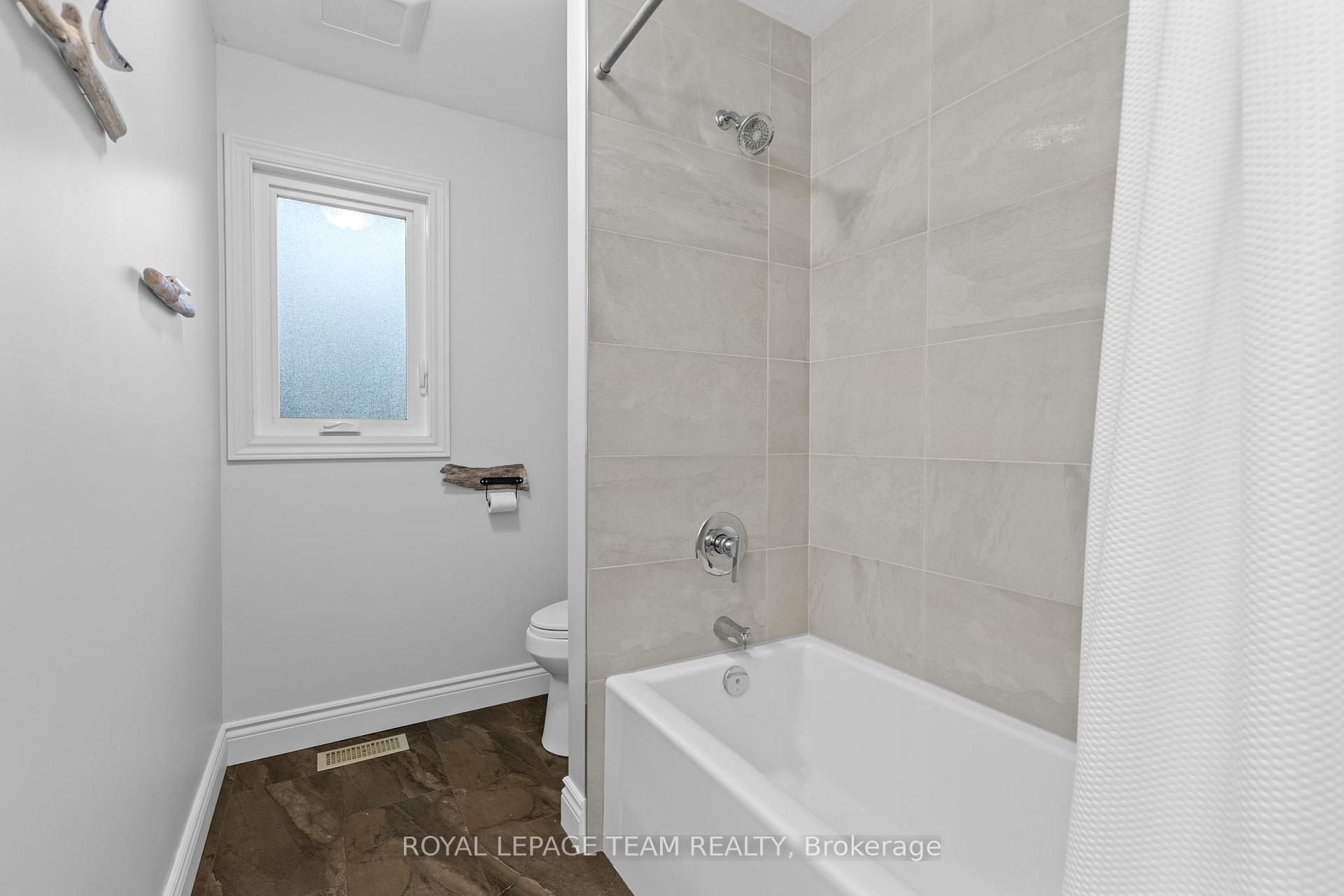 Photo 19 of 126 Constance Bay Road, Ottawa, Constance Bay — HOMEH