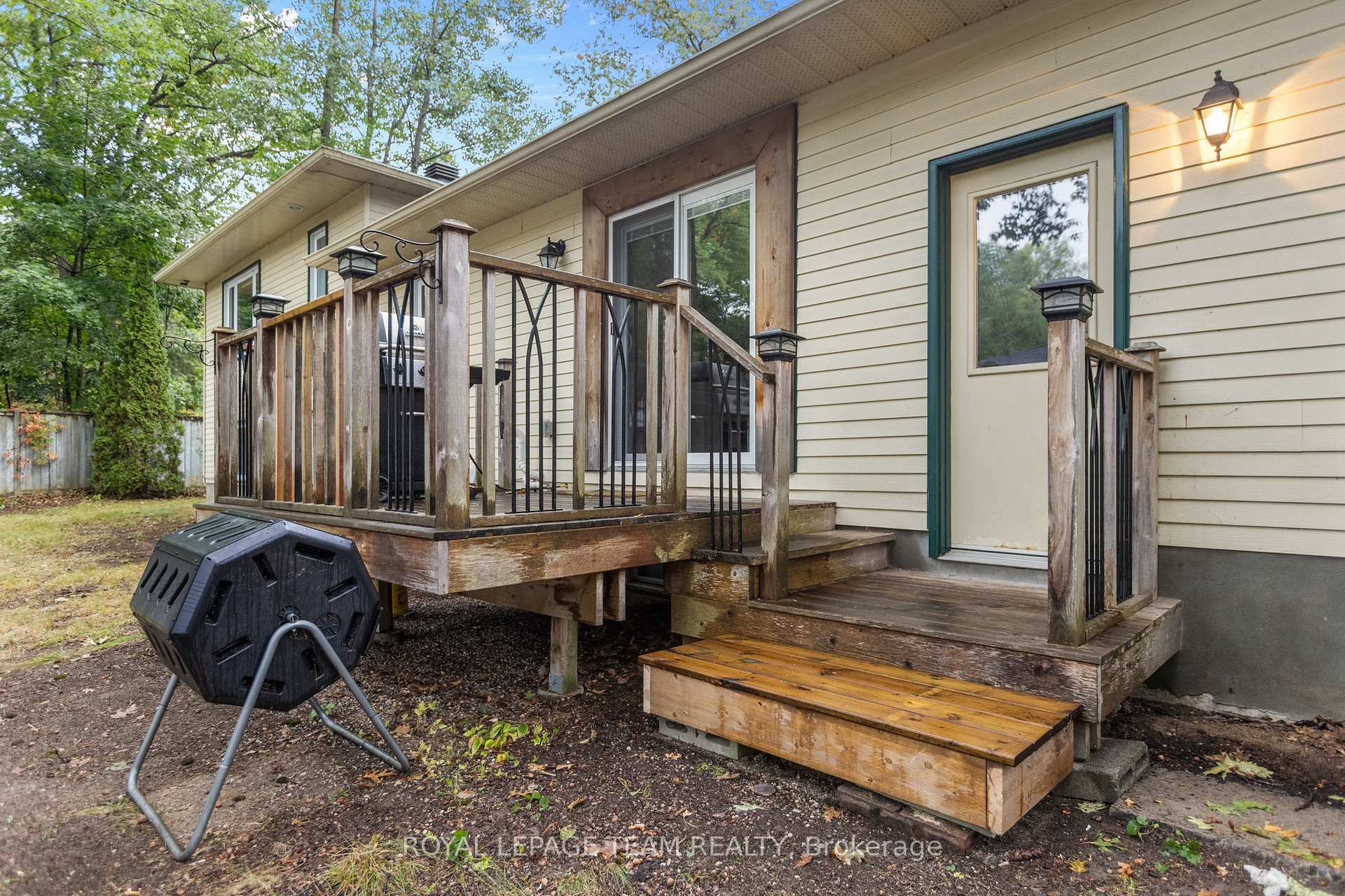 Photo 13 of 126 Constance Bay Road, Ottawa, Constance Bay — HOMEH