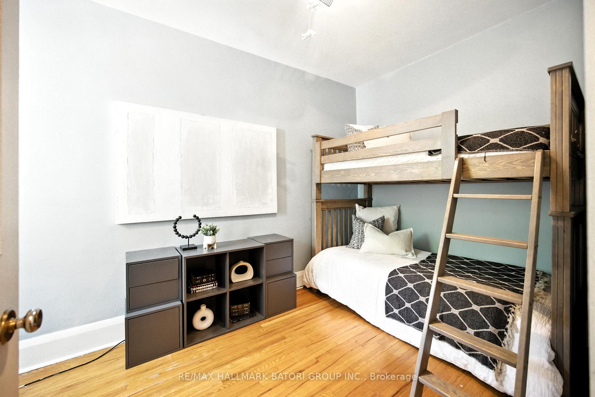 Photo 15 of 143 Soudan Avenue, Toronto, Mount Pleasant West — HOMEH