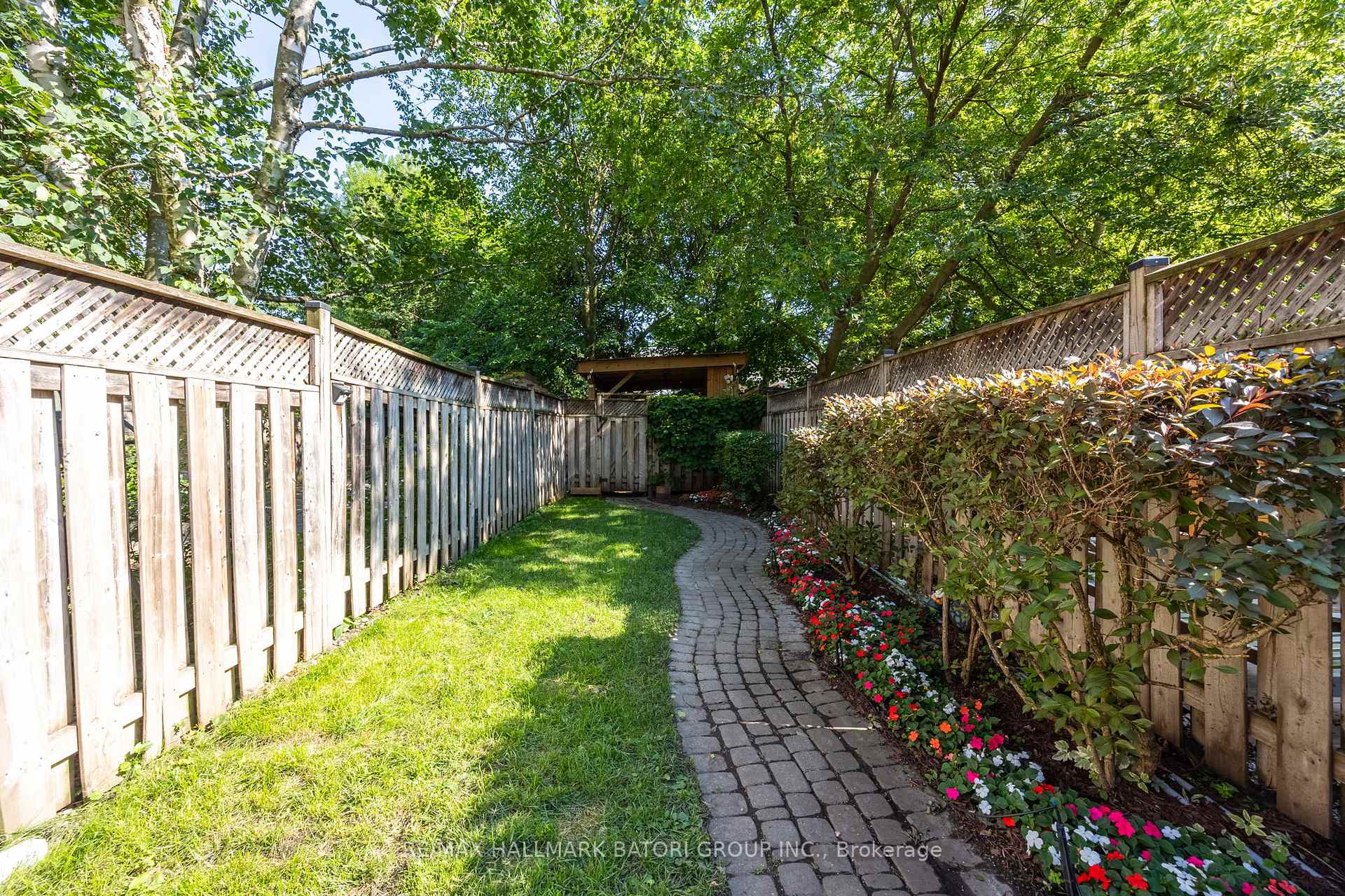 Photo 26 of 143 Soudan Avenue, Toronto, Mount Pleasant West — HOMEH