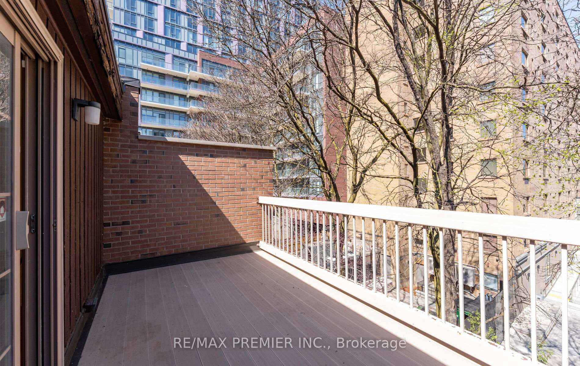 Photo 31 of 211 Mutual Street, Toronto, Church-Yonge Corridor — HOMEH