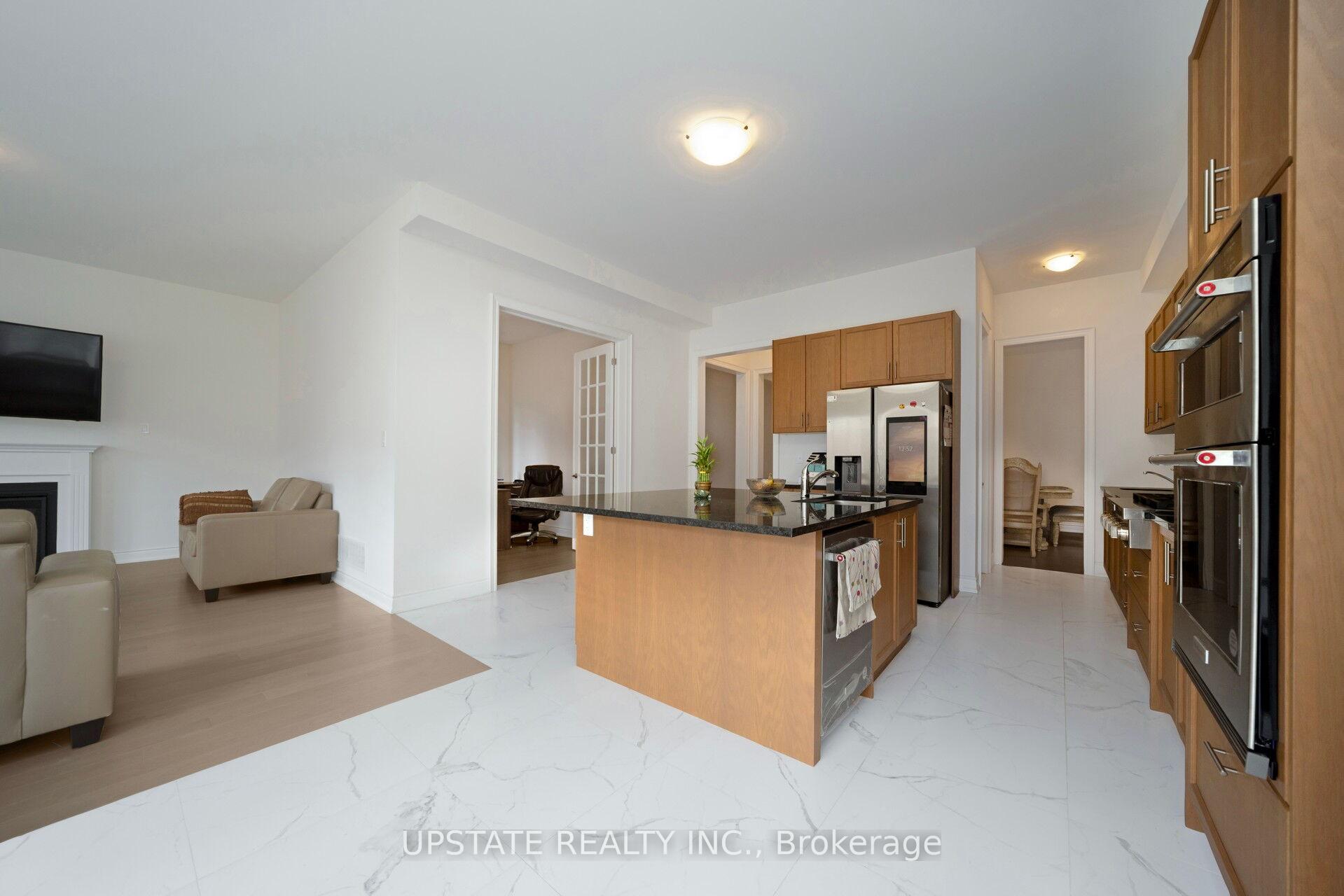 Photo 13 of 7 James Walker Avenue, Caledon, Caledon East — HOMEH