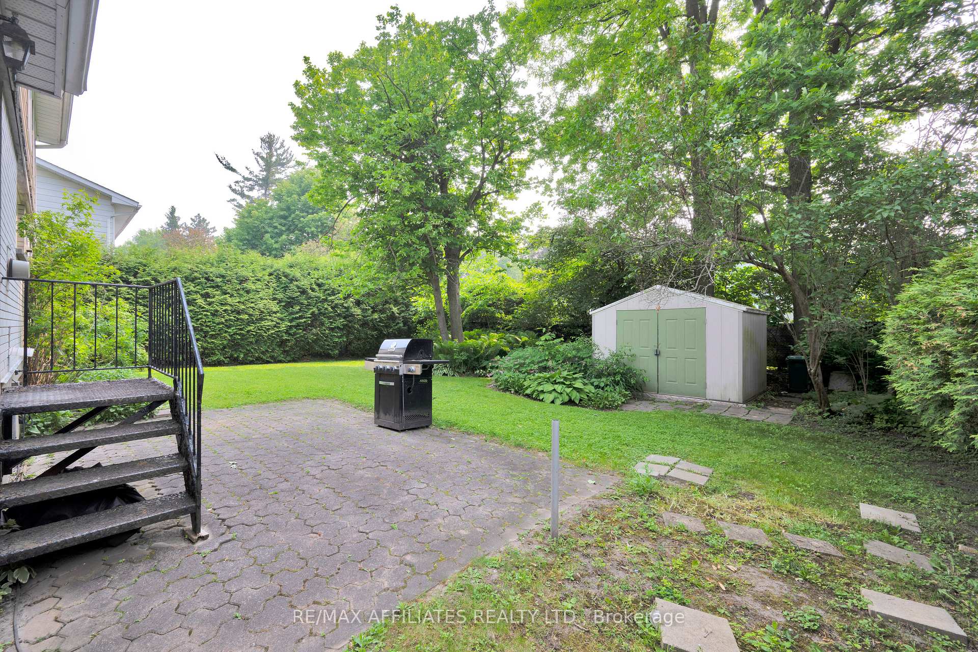 Photo 2 of 70 Queensline Drive, Ottawa, Bruce Farm/Graham Park/Qualicum/Bellands — HOMEH