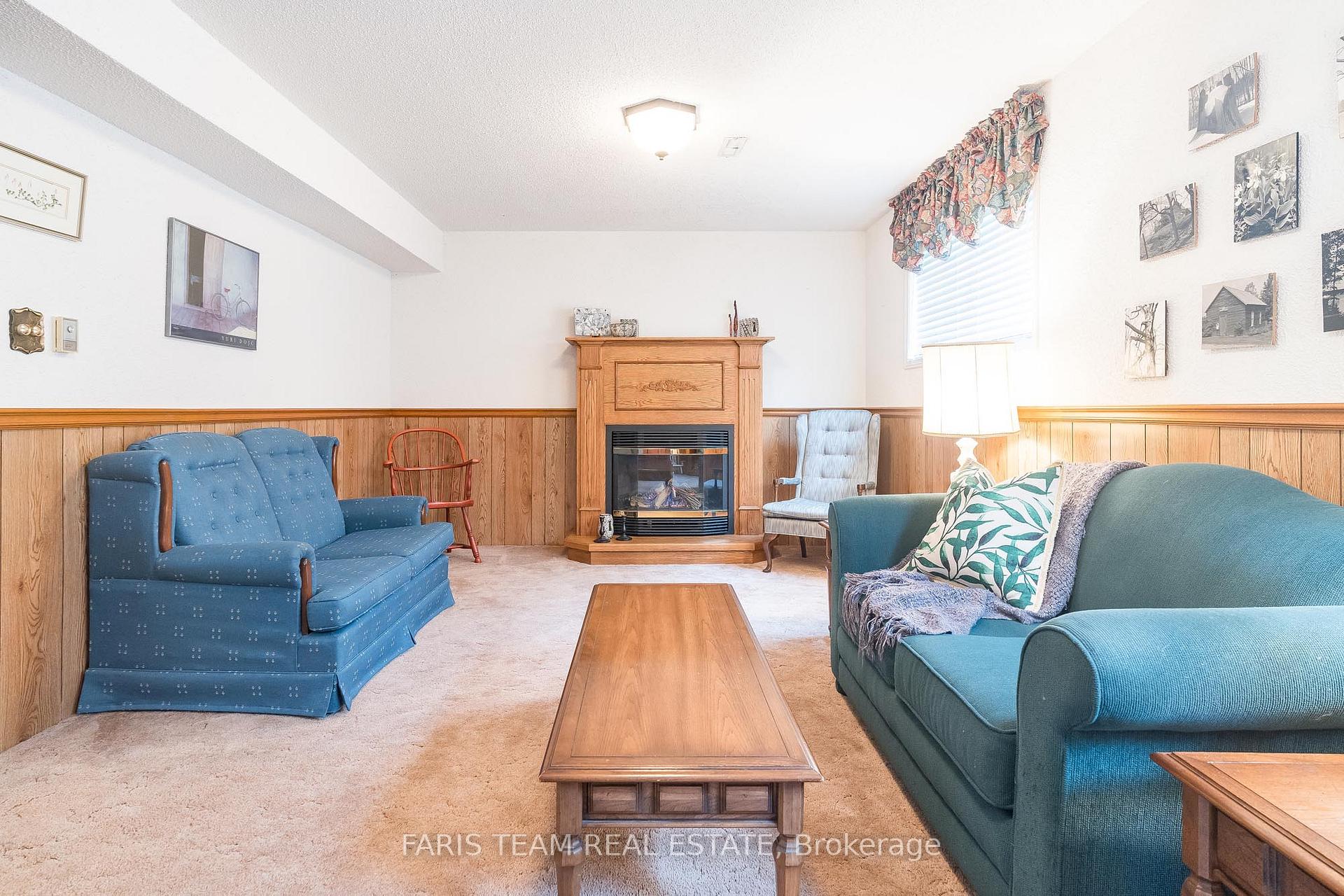 Photo 16 of 16 Richler Crescent, Barrie, Letitia Heights — HOMEH