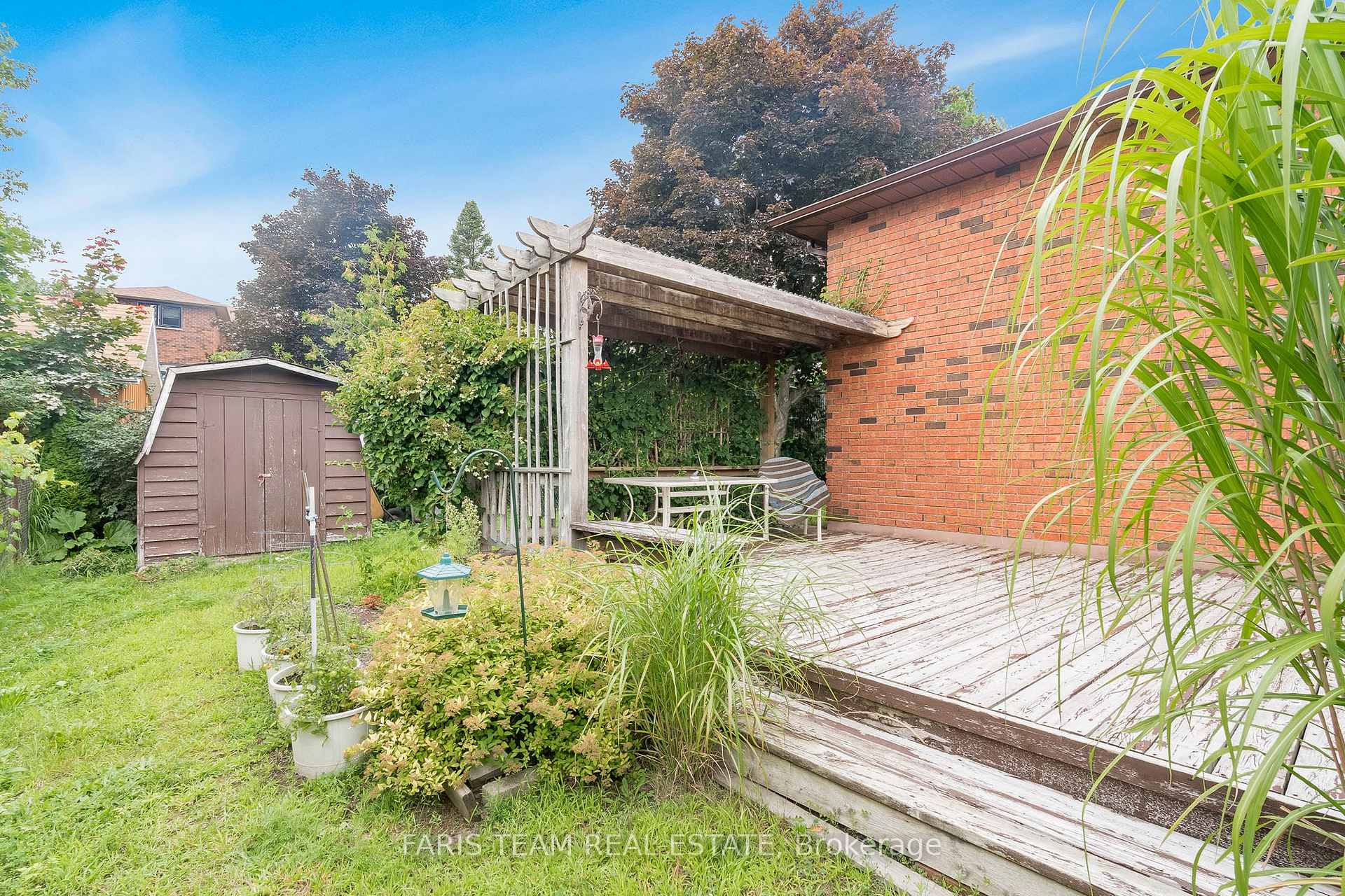 Photo 22 of 16 Richler Crescent, Barrie, Letitia Heights — HOMEH