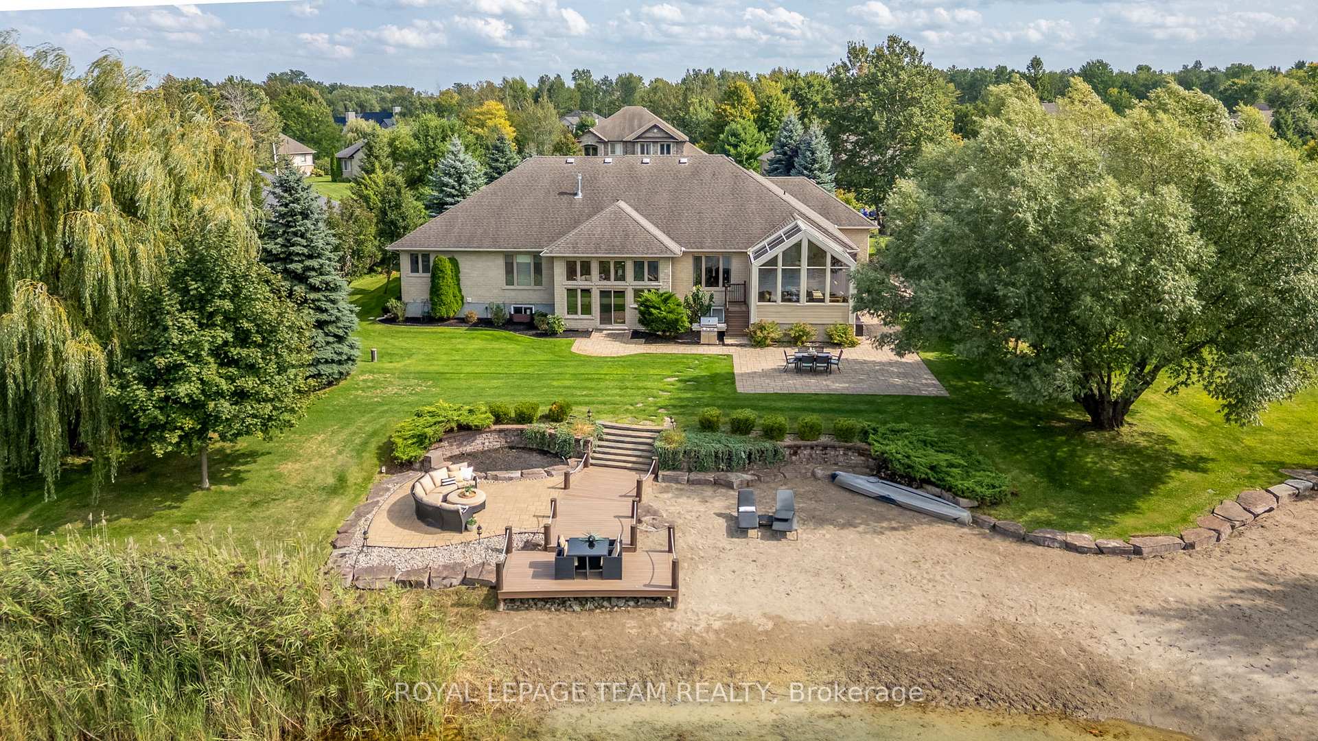 Photo 3 of 6903 Lake Forest Walk, Ottawa, Greely — HOMEH
