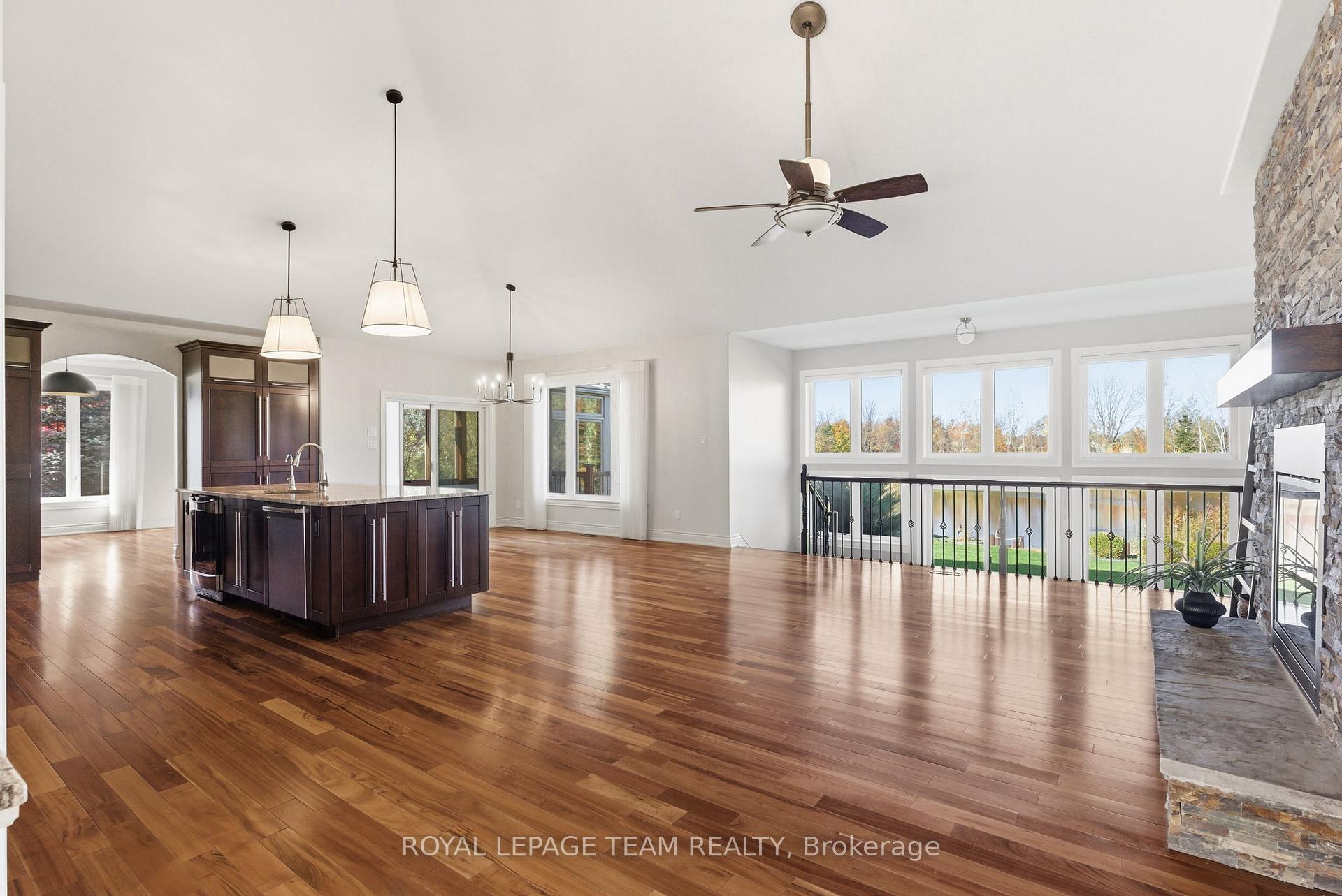 Photo 6 of 6903 Lake Forest Walk, Ottawa, Greely — HOMEH