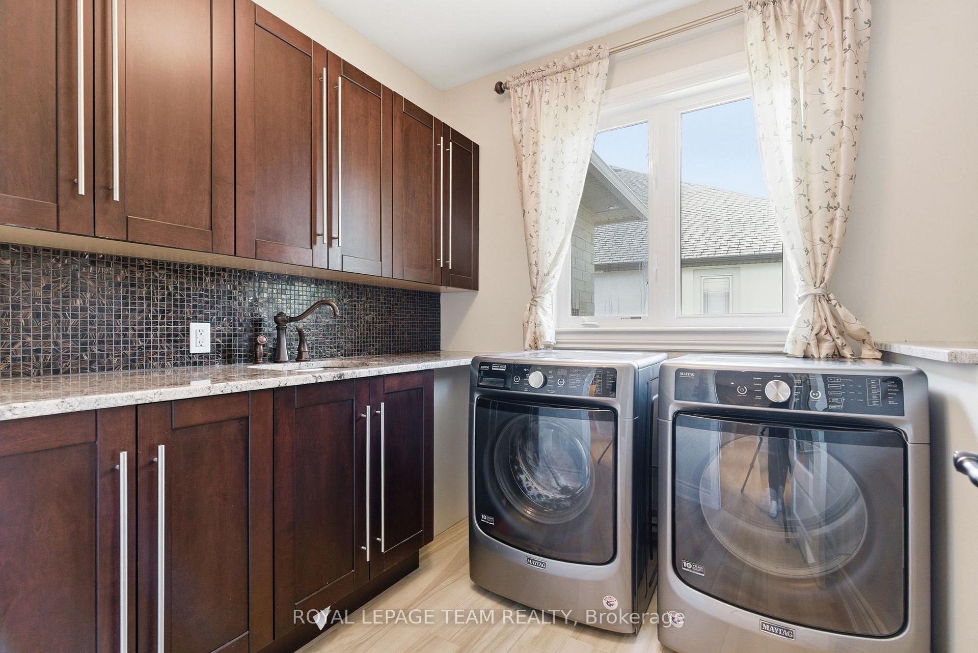 Photo 14 of 6903 Lake Forest Walk, Ottawa, Greely — HOMEH