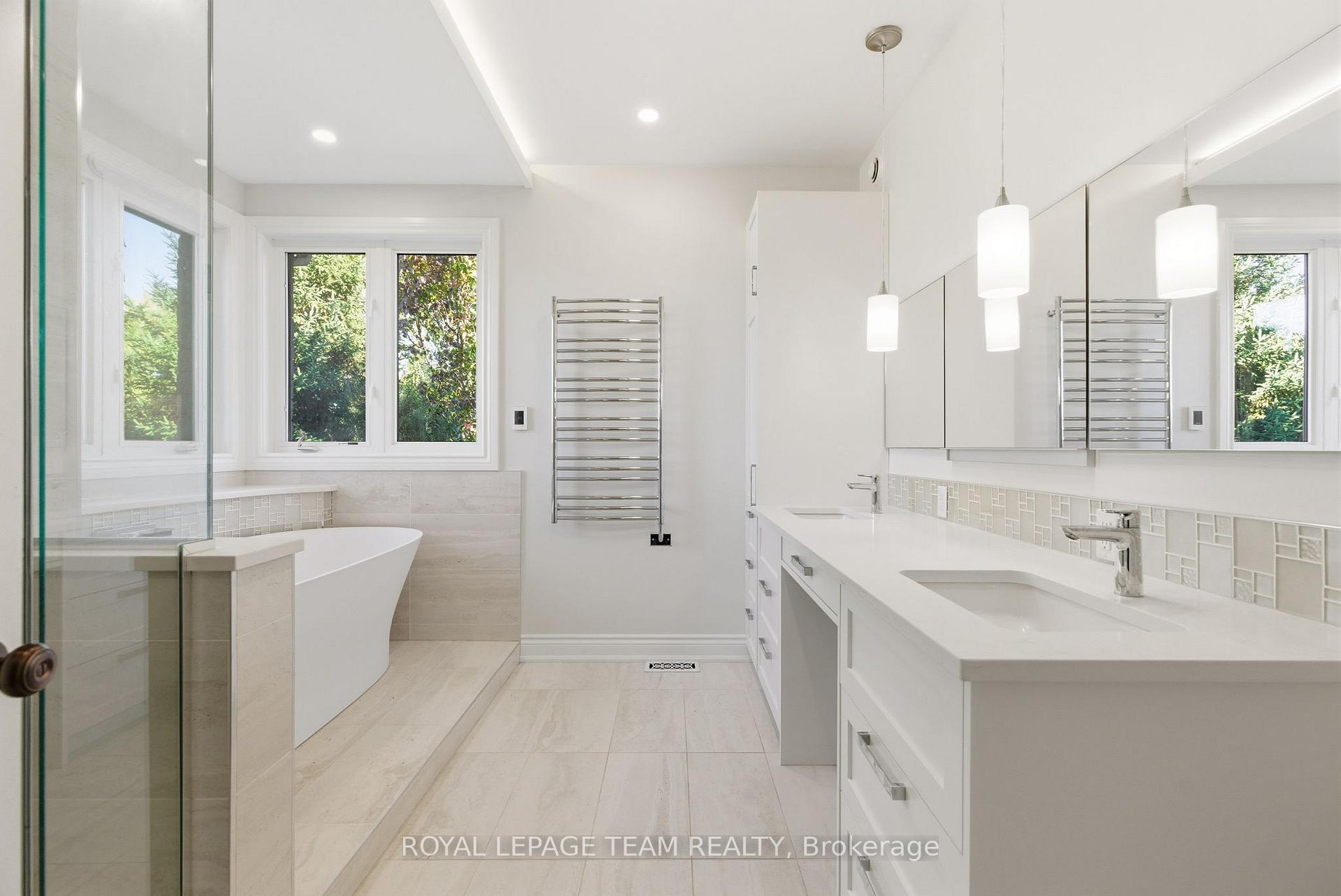 Photo 15 of 6903 Lake Forest Walk, Ottawa, Greely — HOMEH