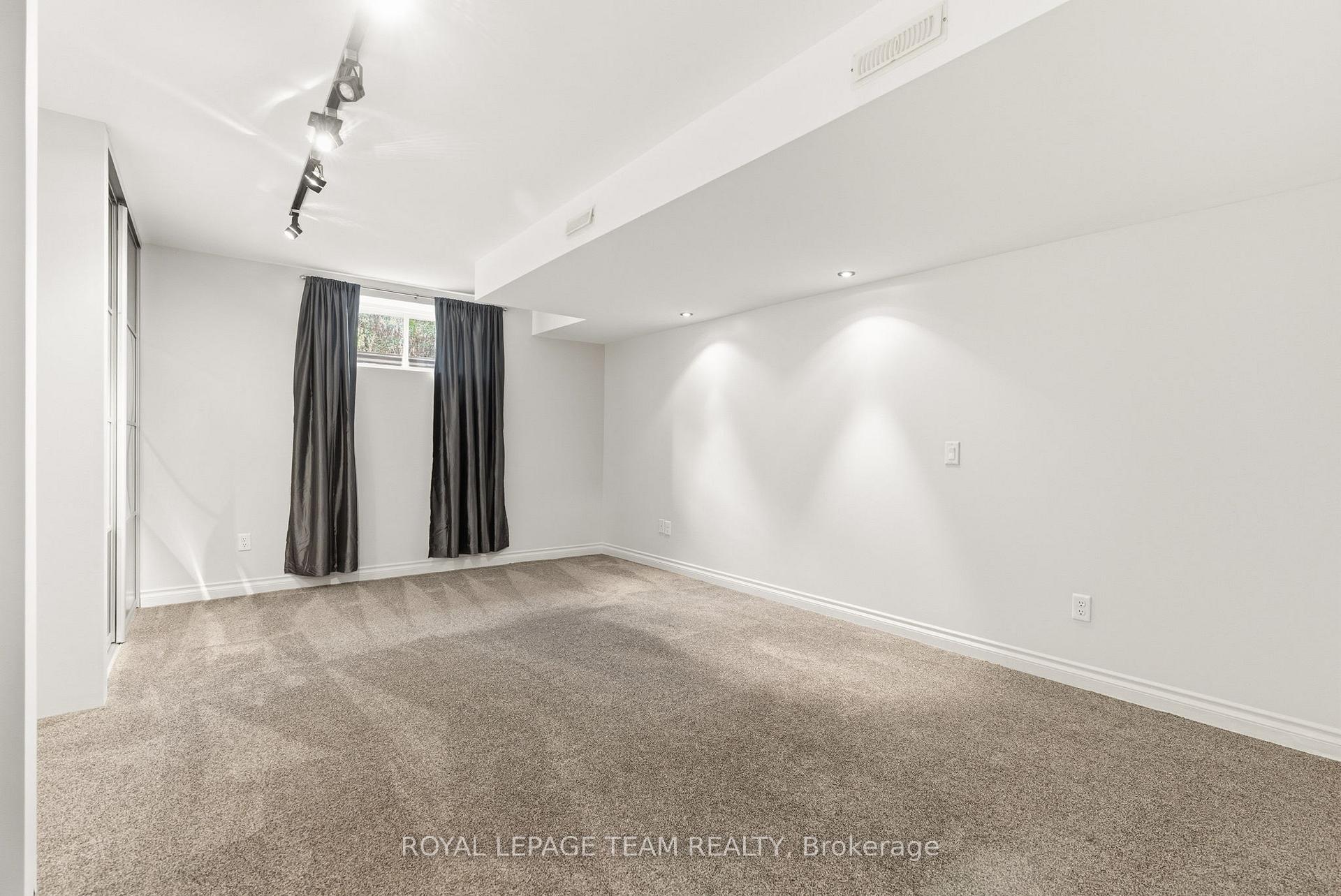 Photo 37 of 6903 Lake Forest Walk, Ottawa, Greely — HOMEH