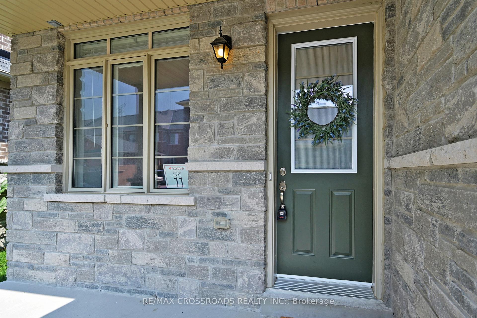 Photo 3 of 11 Cornelius Lane, Ajax, Northwest Ajax — HOMEH