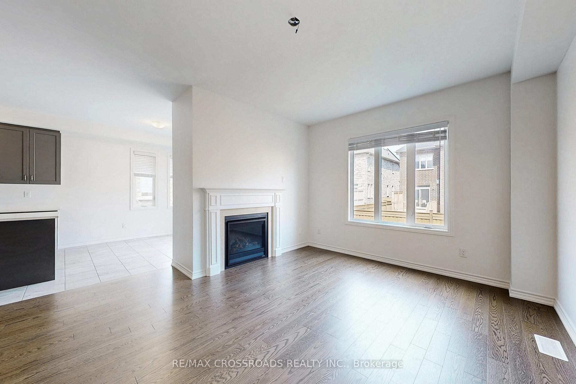 Photo 6 of 11 Cornelius Lane, Ajax, Northwest Ajax — HOMEH