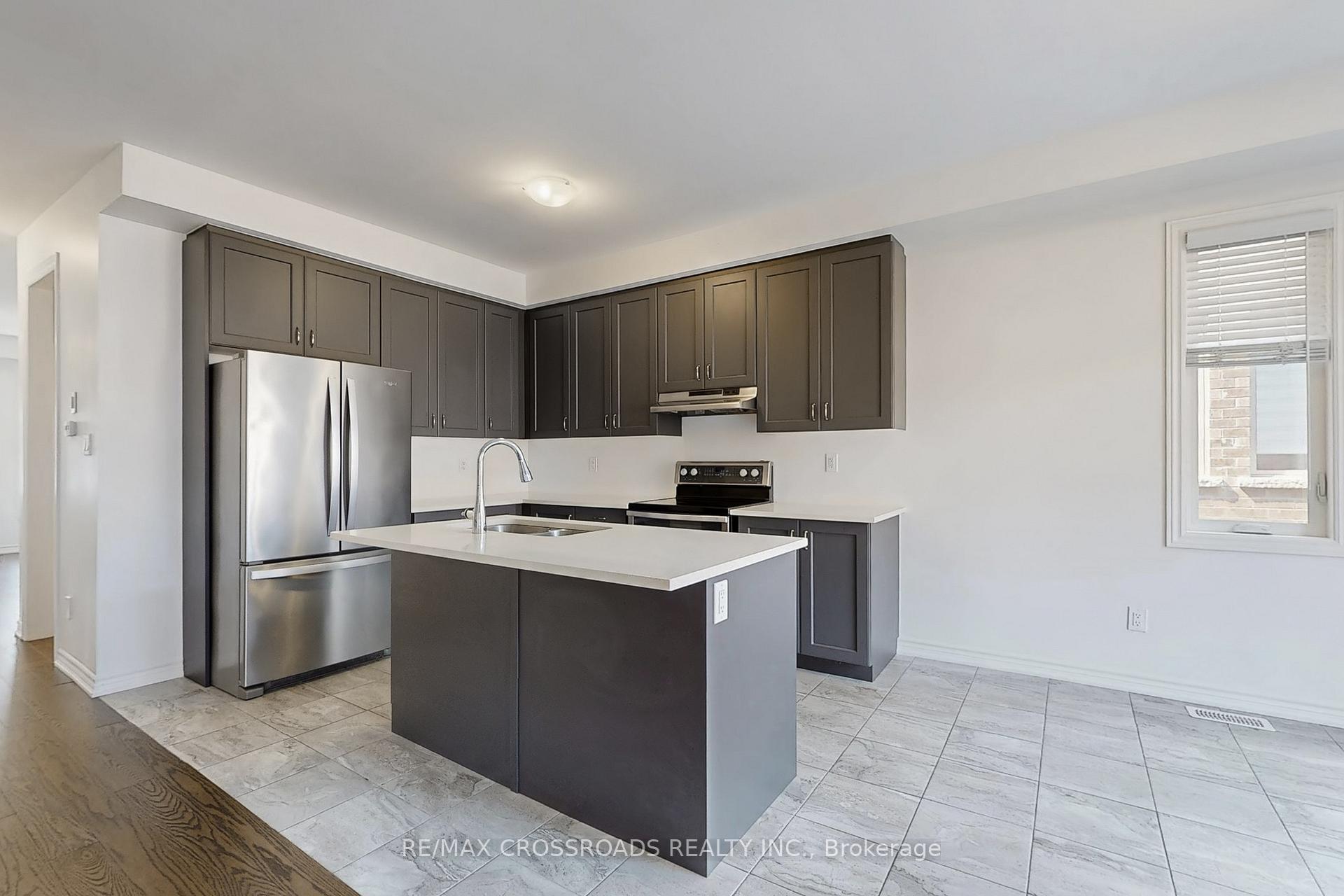 Photo 9 of 11 Cornelius Lane, Ajax, Northwest Ajax — HOMEH