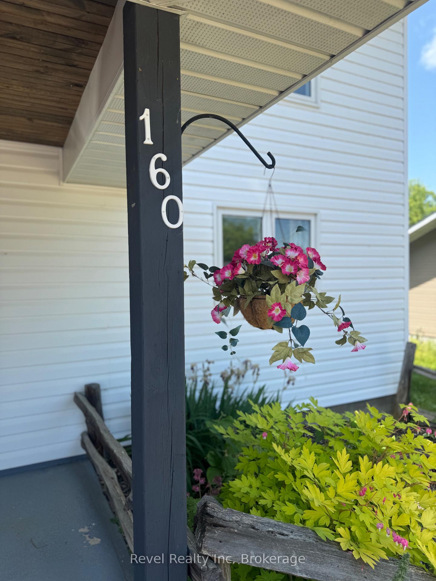 Photo 18 of 160 Sixth Street, Mattawa — HOMEH