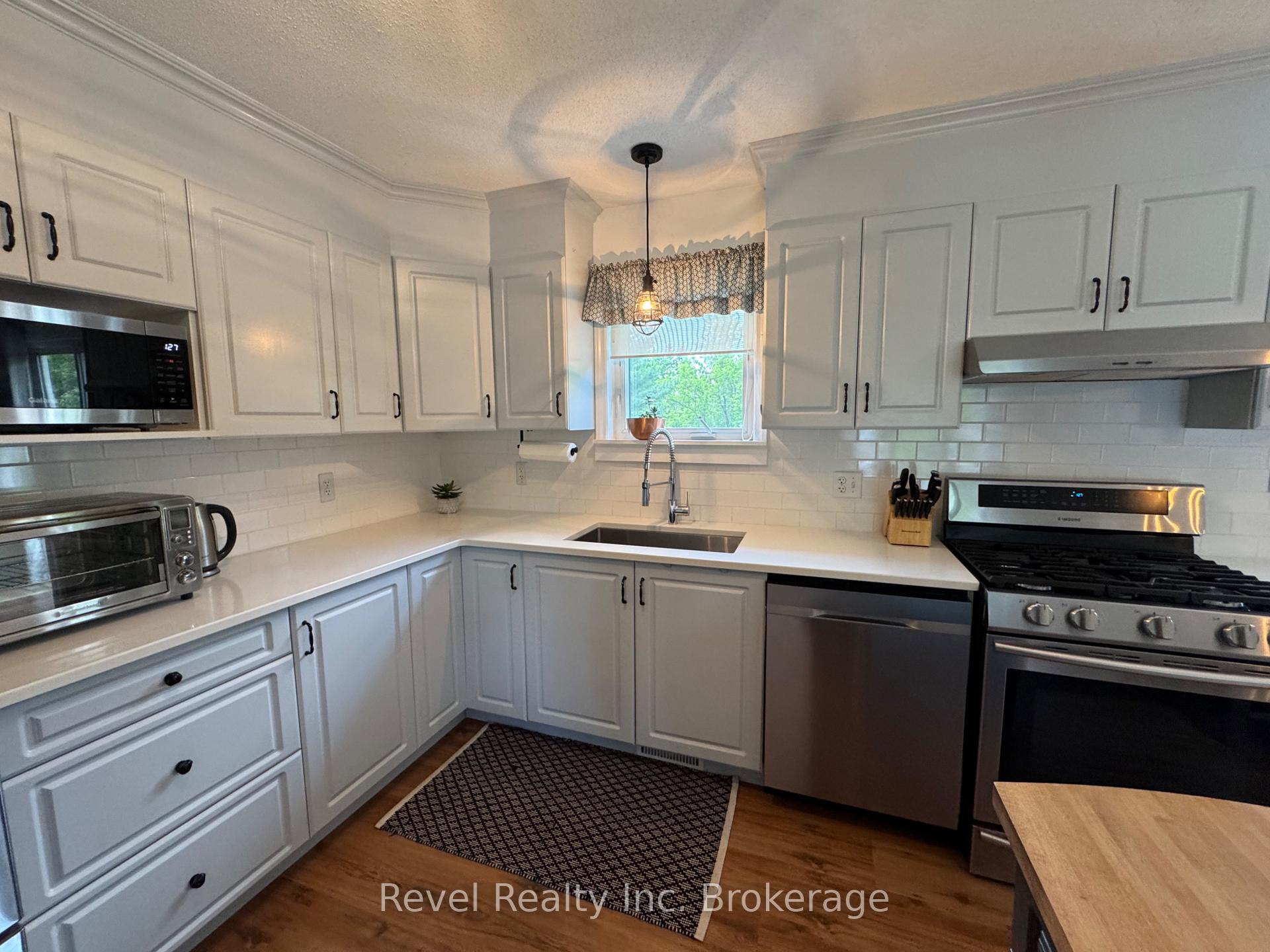 Photo 9 of 160 Sixth Street, Mattawa — HOMEH