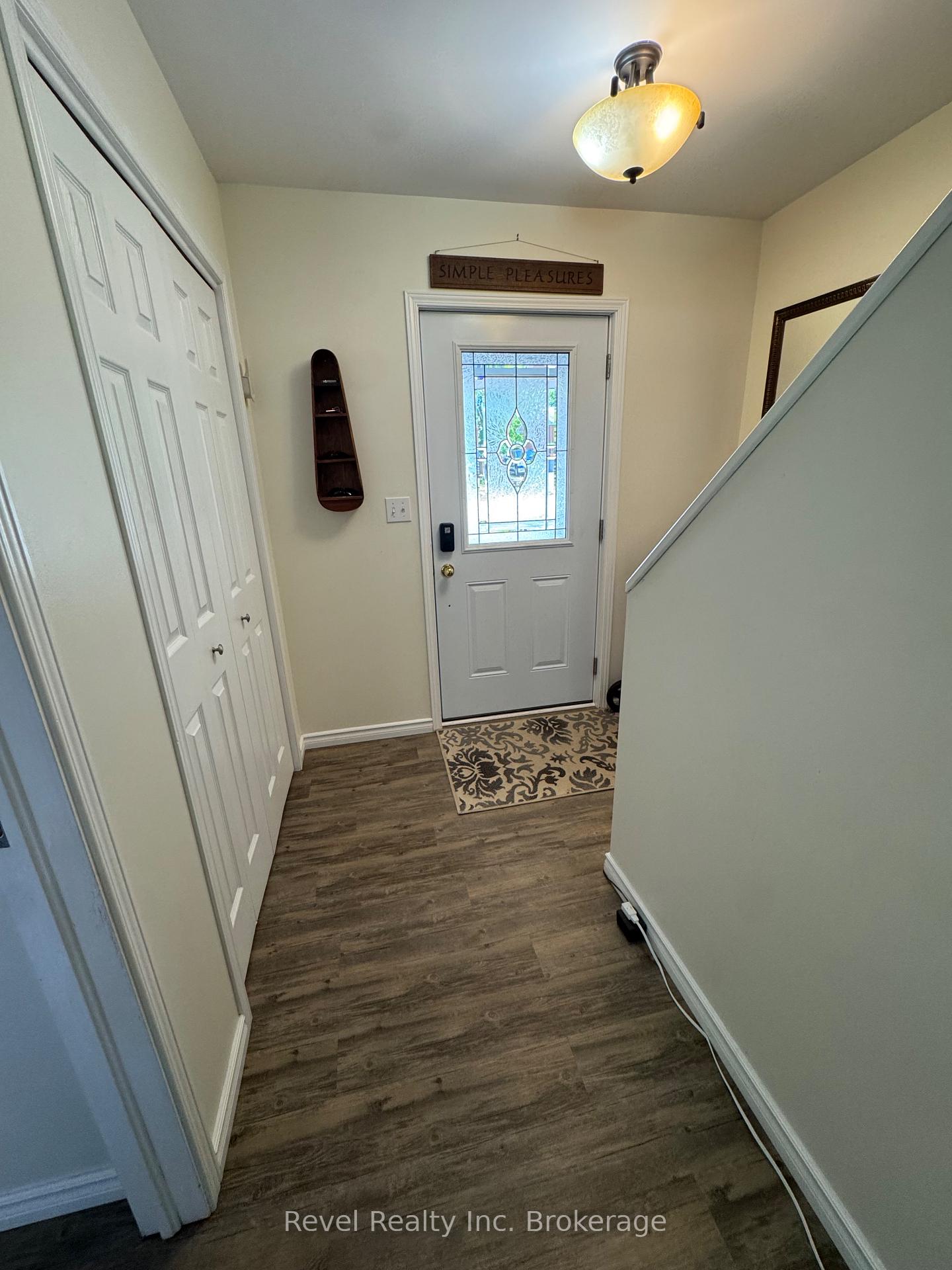 Photo 4 of 160 Sixth Street, Mattawa — HOMEH