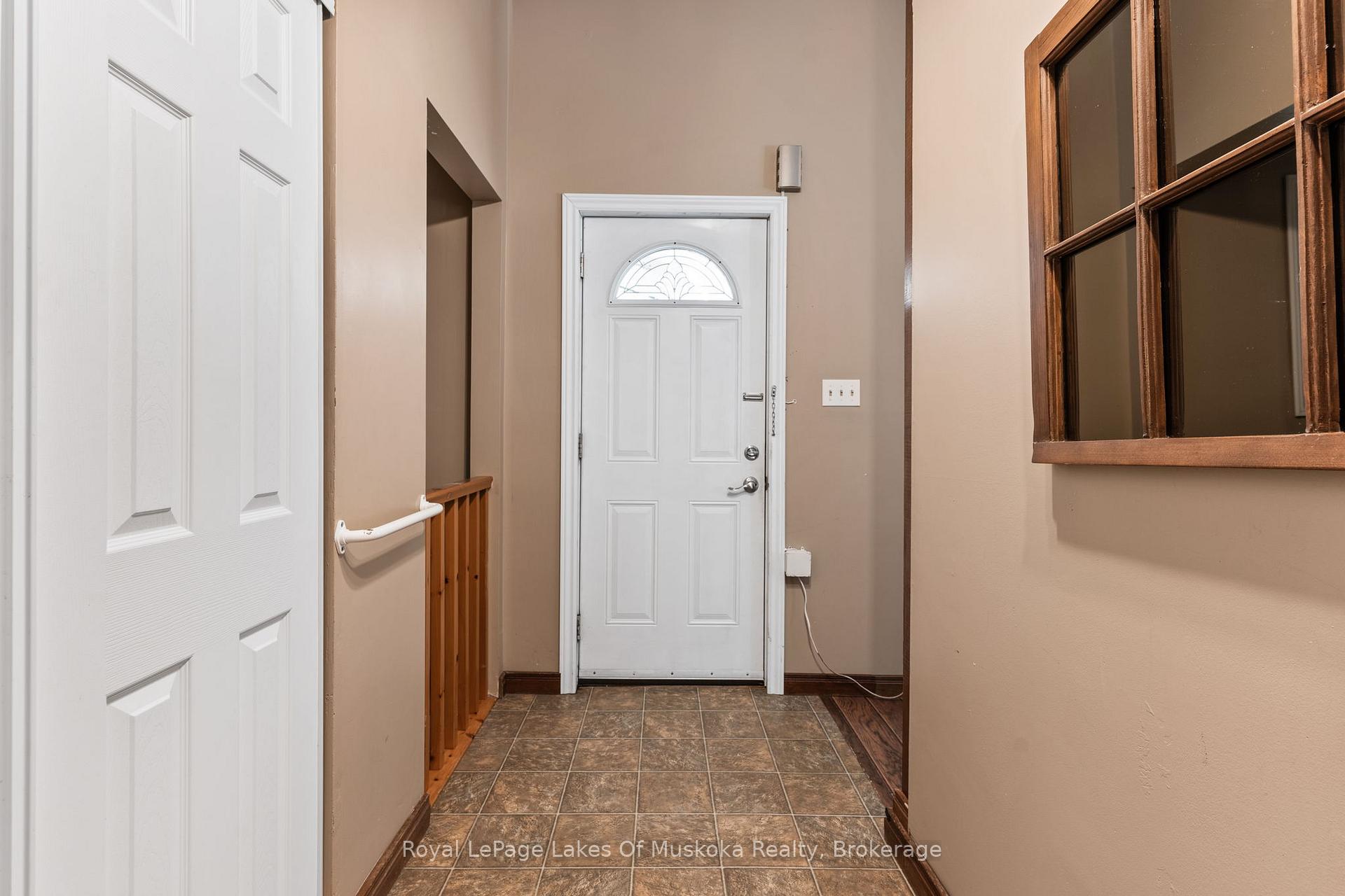 Photo 13 of 1851 Cedar Lane, Bracebridge, Macaulay — HOMEH